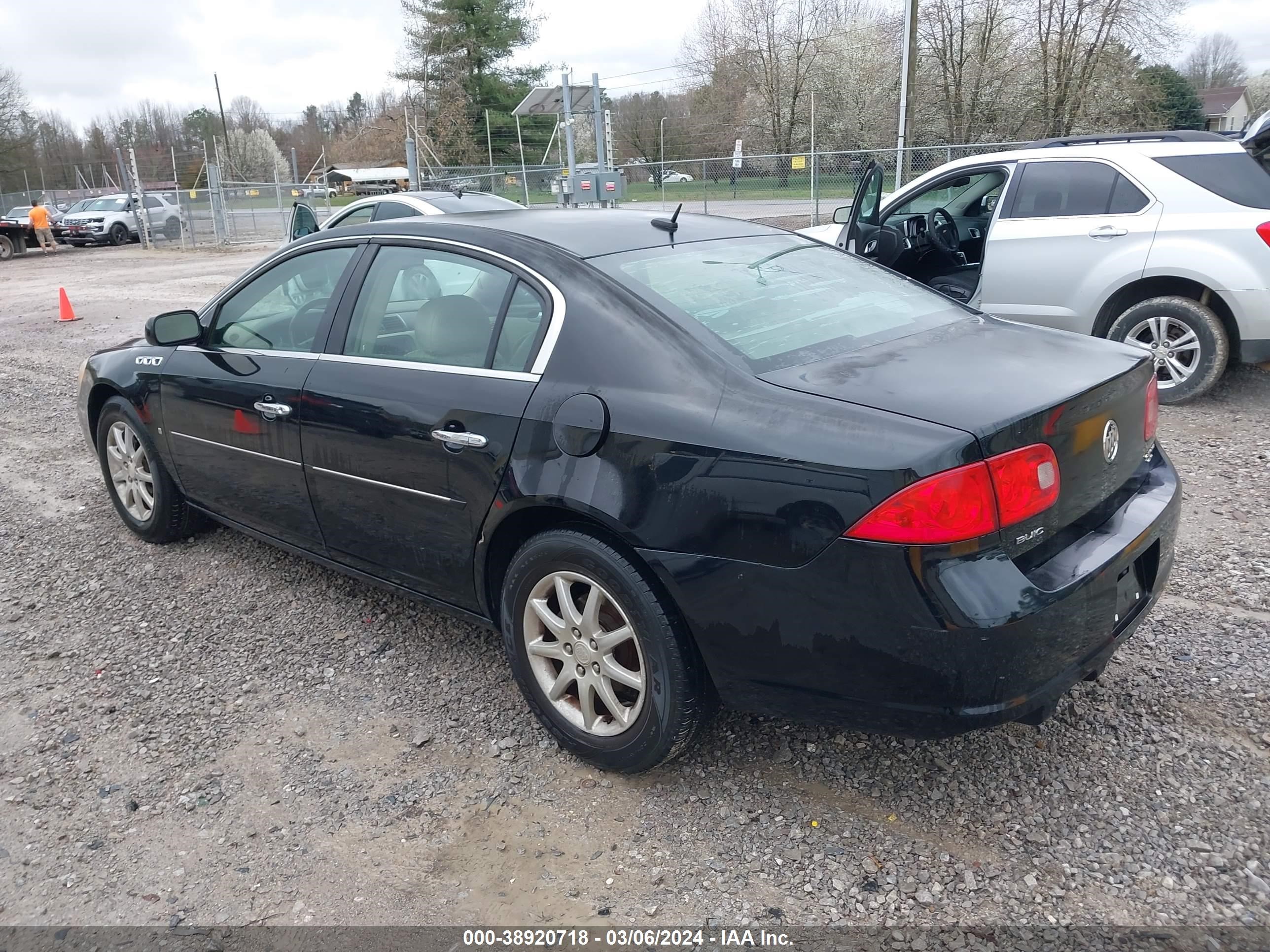 Photo 2 VIN: 1G4HD57298U122612 - BUICK LUCERNE 