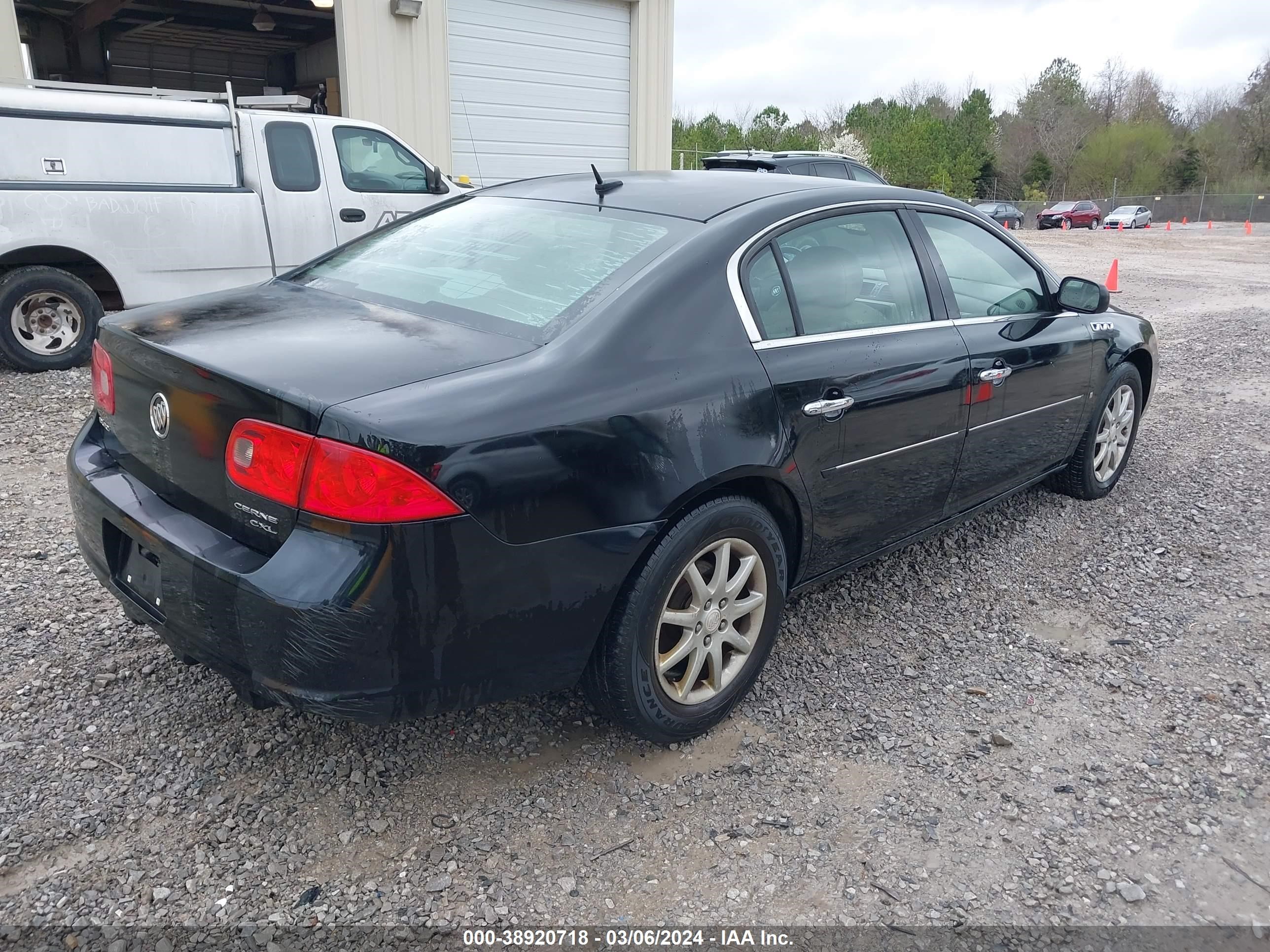 Photo 3 VIN: 1G4HD57298U122612 - BUICK LUCERNE 