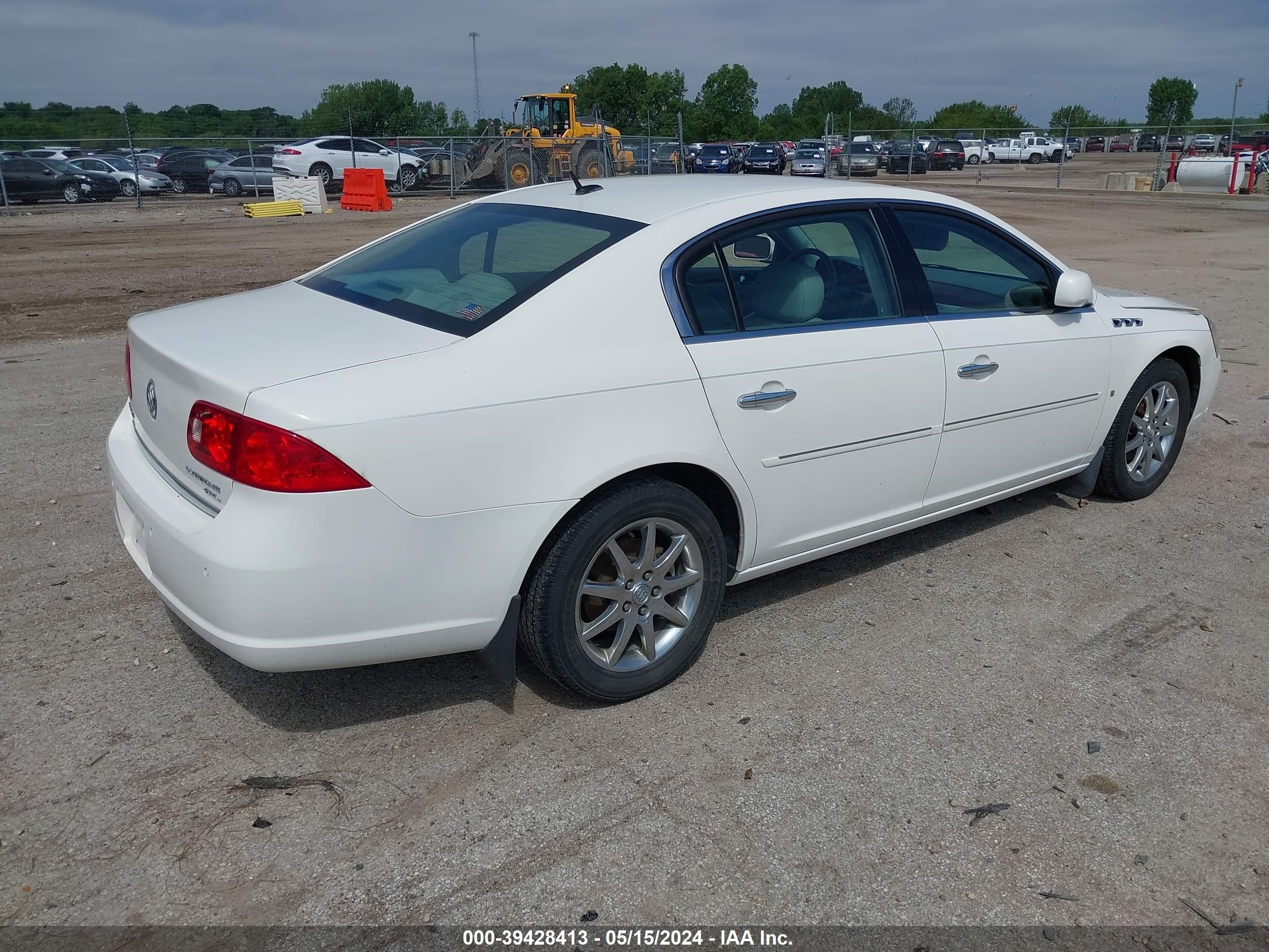 Photo 3 VIN: 1G4HD57298U209183 - BUICK LUCERNE 