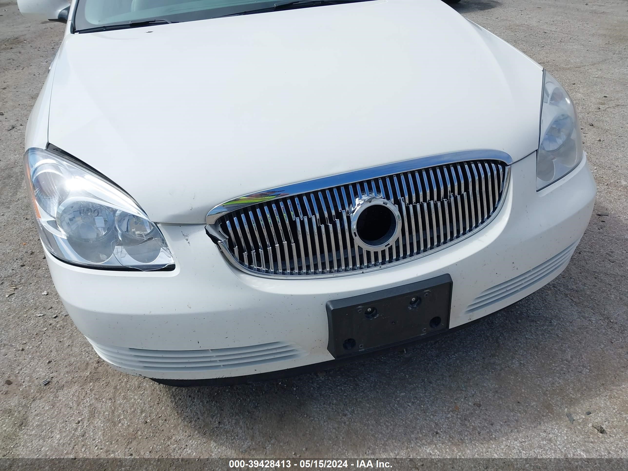 Photo 5 VIN: 1G4HD57298U209183 - BUICK LUCERNE 