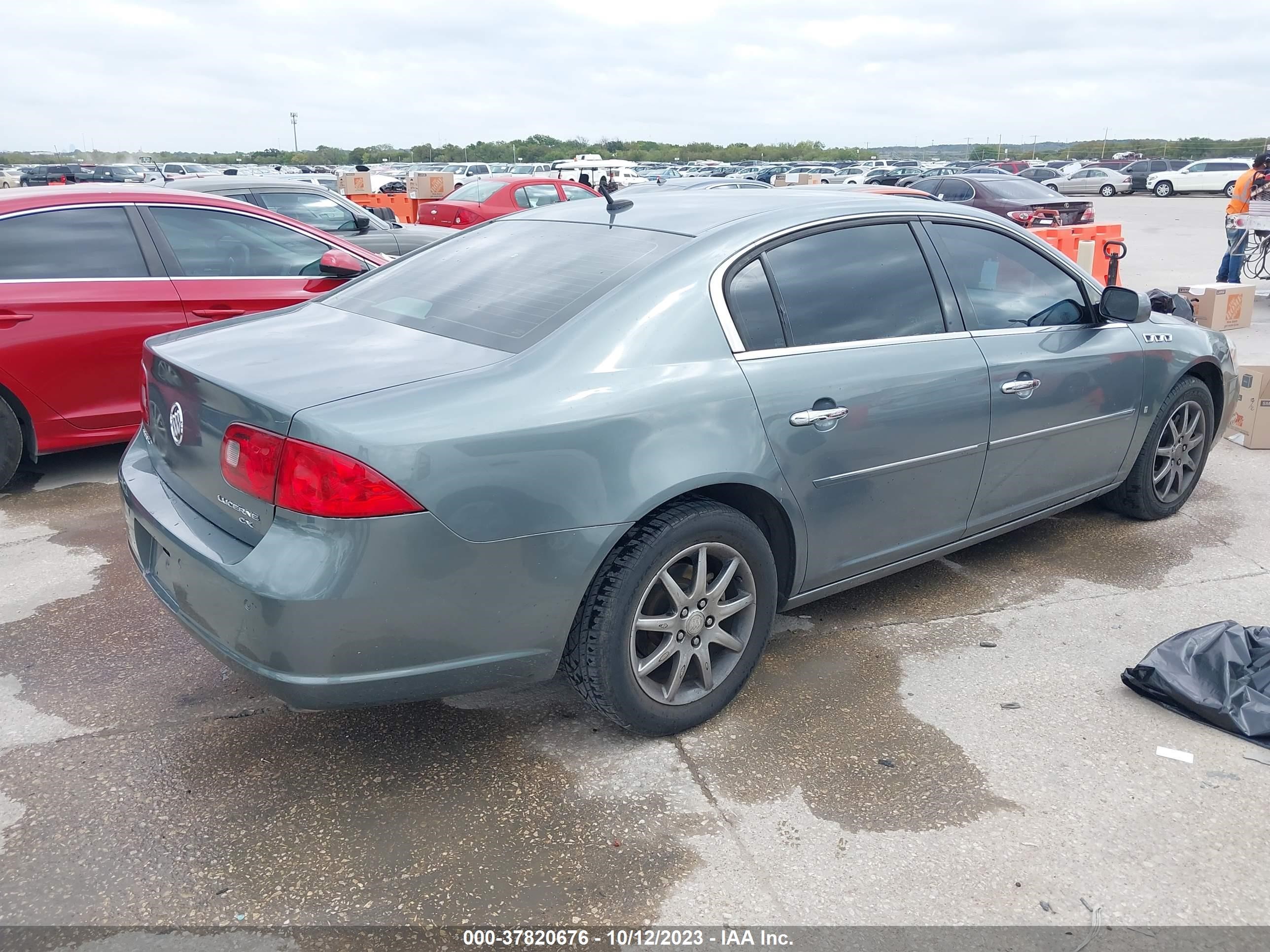 Photo 3 VIN: 1G4HD572X7U104263 - BUICK LUCERNE 