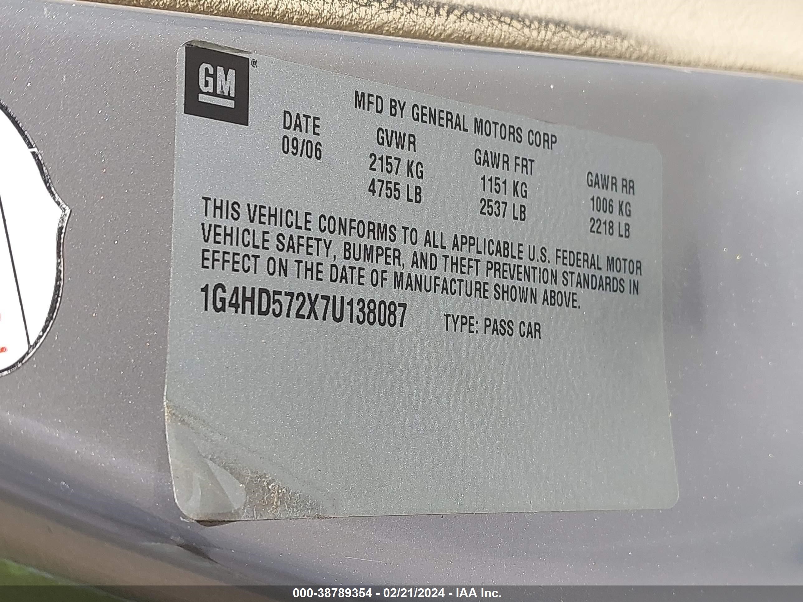 Photo 8 VIN: 1G4HD572X7U138087 - BUICK LUCERNE 