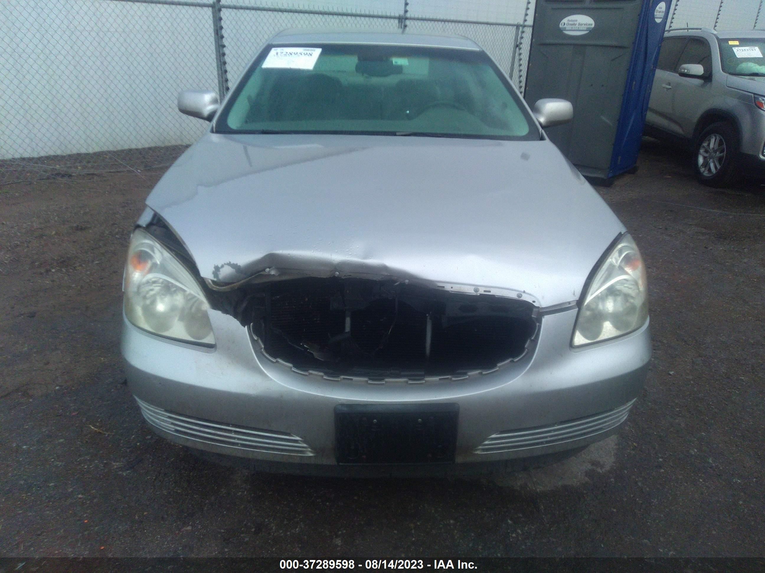 Photo 5 VIN: 1G4HD572X7U144200 - BUICK LUCERNE 