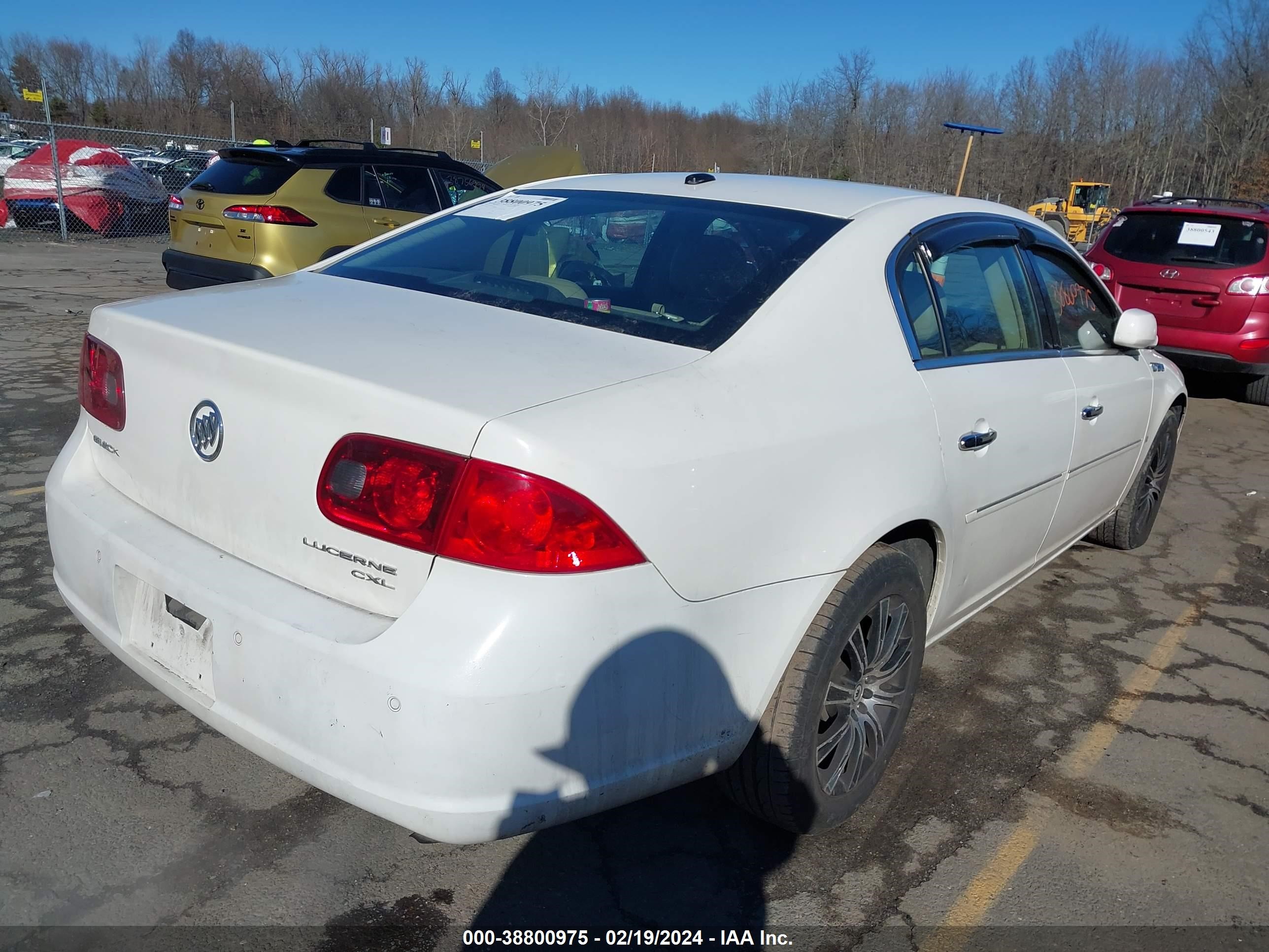 Photo 3 VIN: 1G4HD572X7U150921 - BUICK LUCERNE 