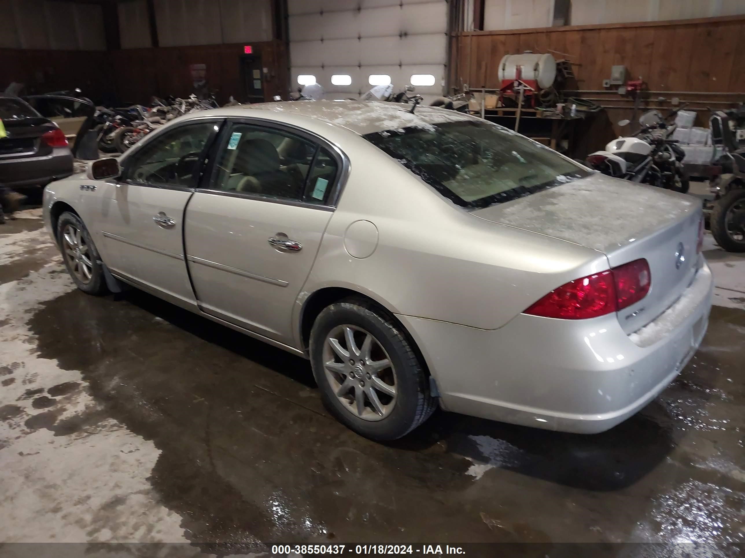 Photo 2 VIN: 1G4HD572X7U231014 - BUICK LUCERNE 