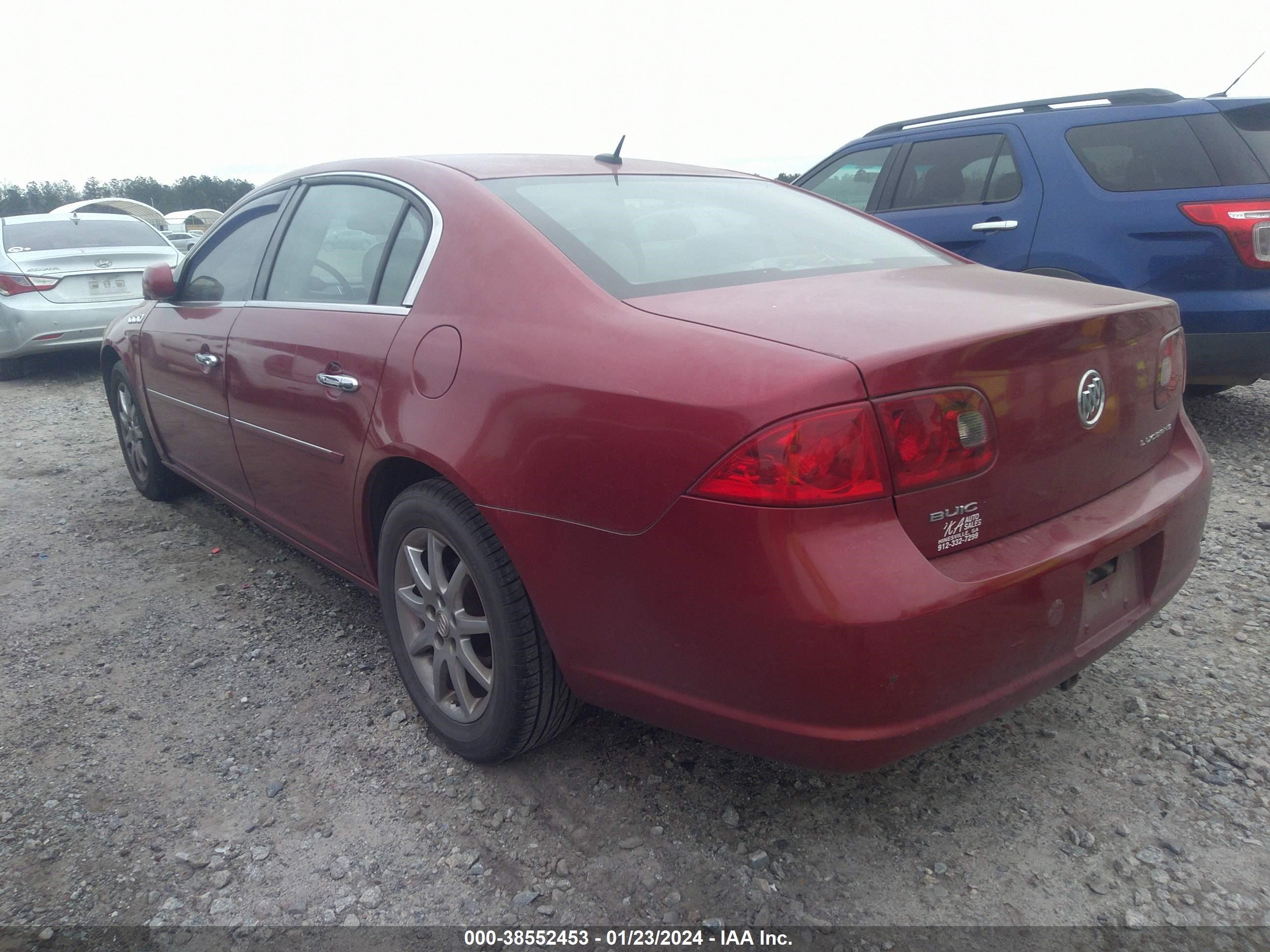 Photo 2 VIN: 1G4HD572X8U102658 - BUICK LUCERNE 