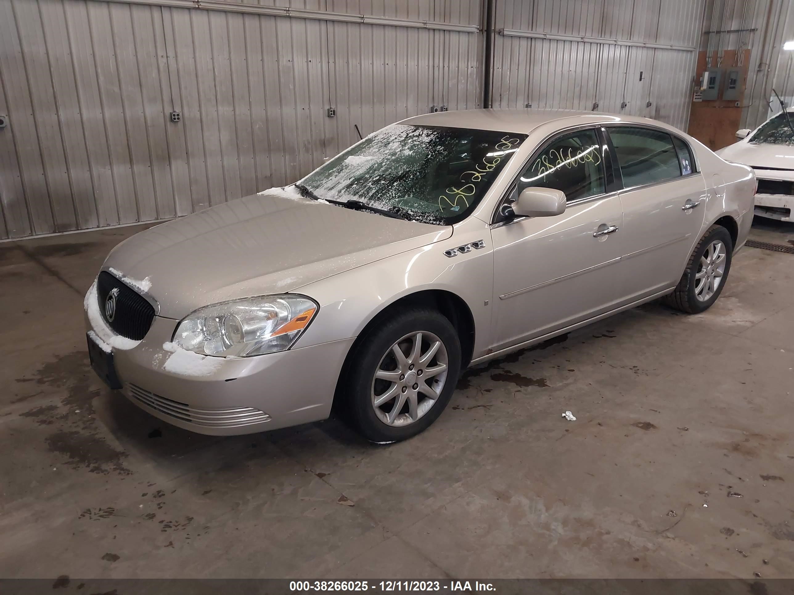 Photo 1 VIN: 1G4HD572X8U142710 - BUICK LUCERNE 