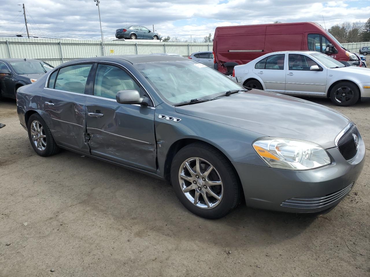 Photo 3 VIN: 1G4HD572X8U143923 - BUICK LUCERNE 