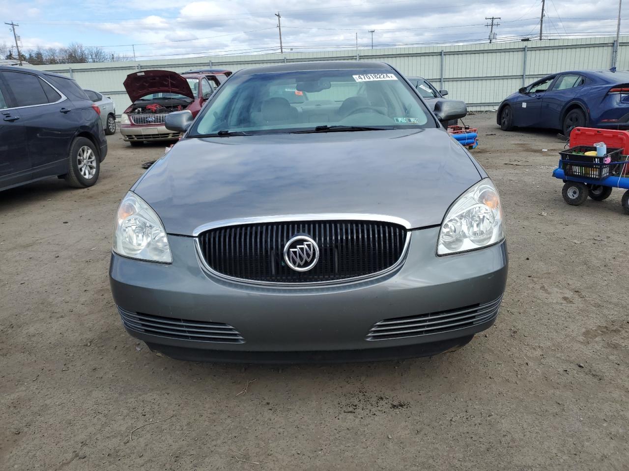 Photo 4 VIN: 1G4HD572X8U143923 - BUICK LUCERNE 