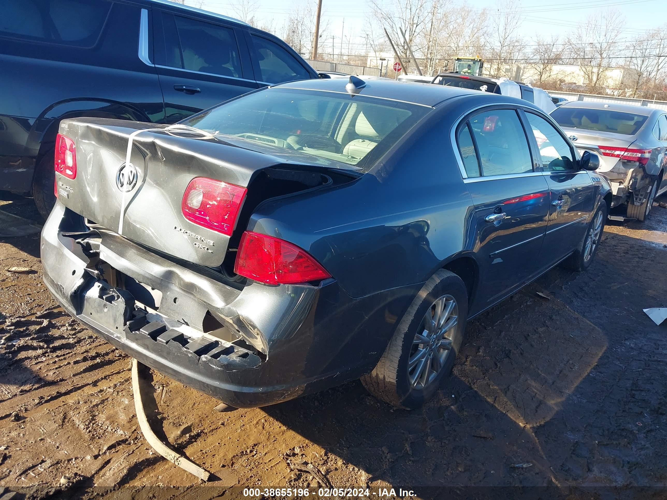 Photo 3 VIN: 1G4HD57M09U126471 - BUICK LUCERNE 