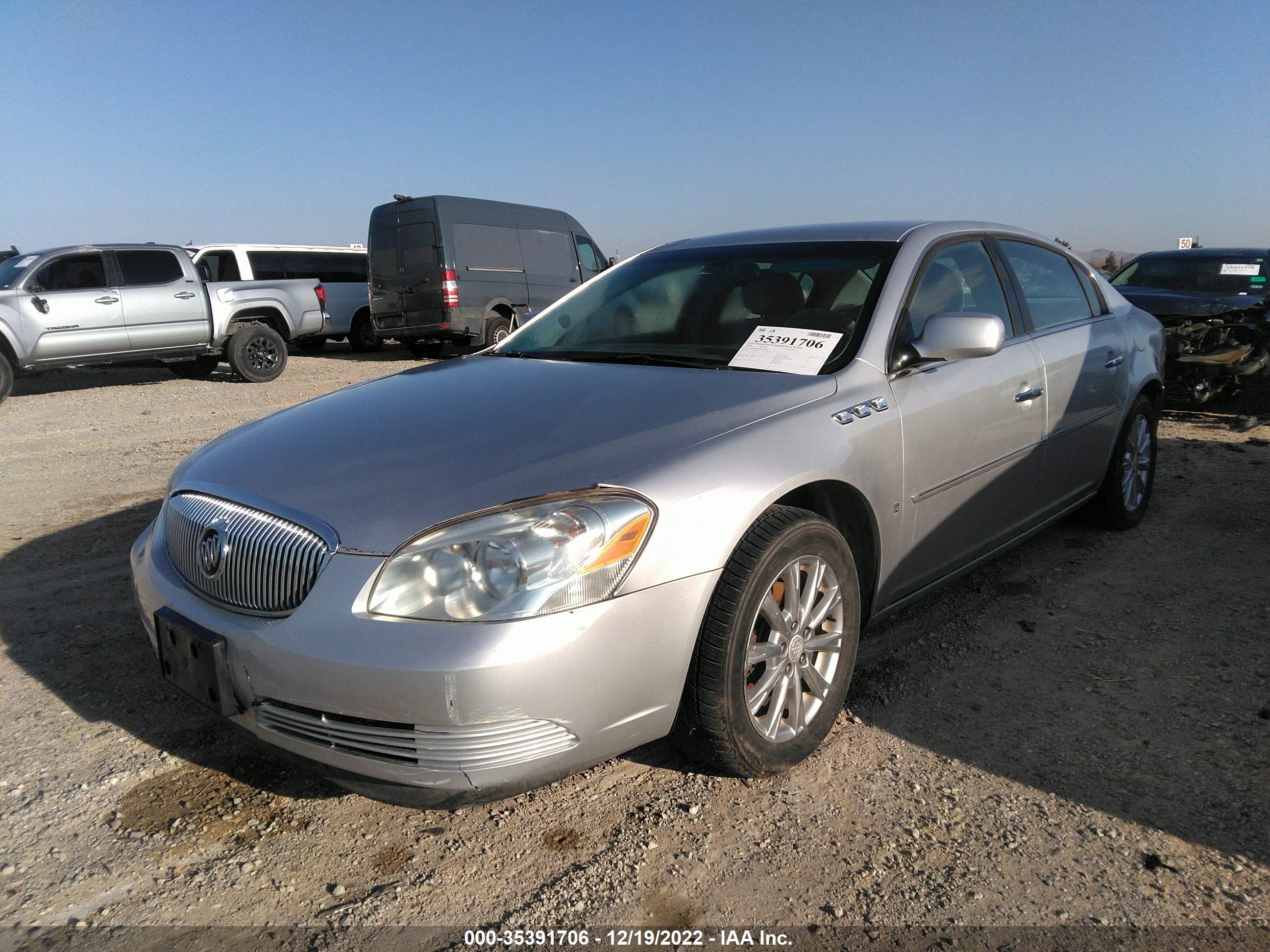 Photo 2 VIN: 1G4HD57M29U115052 - BUICK LUCERNE 