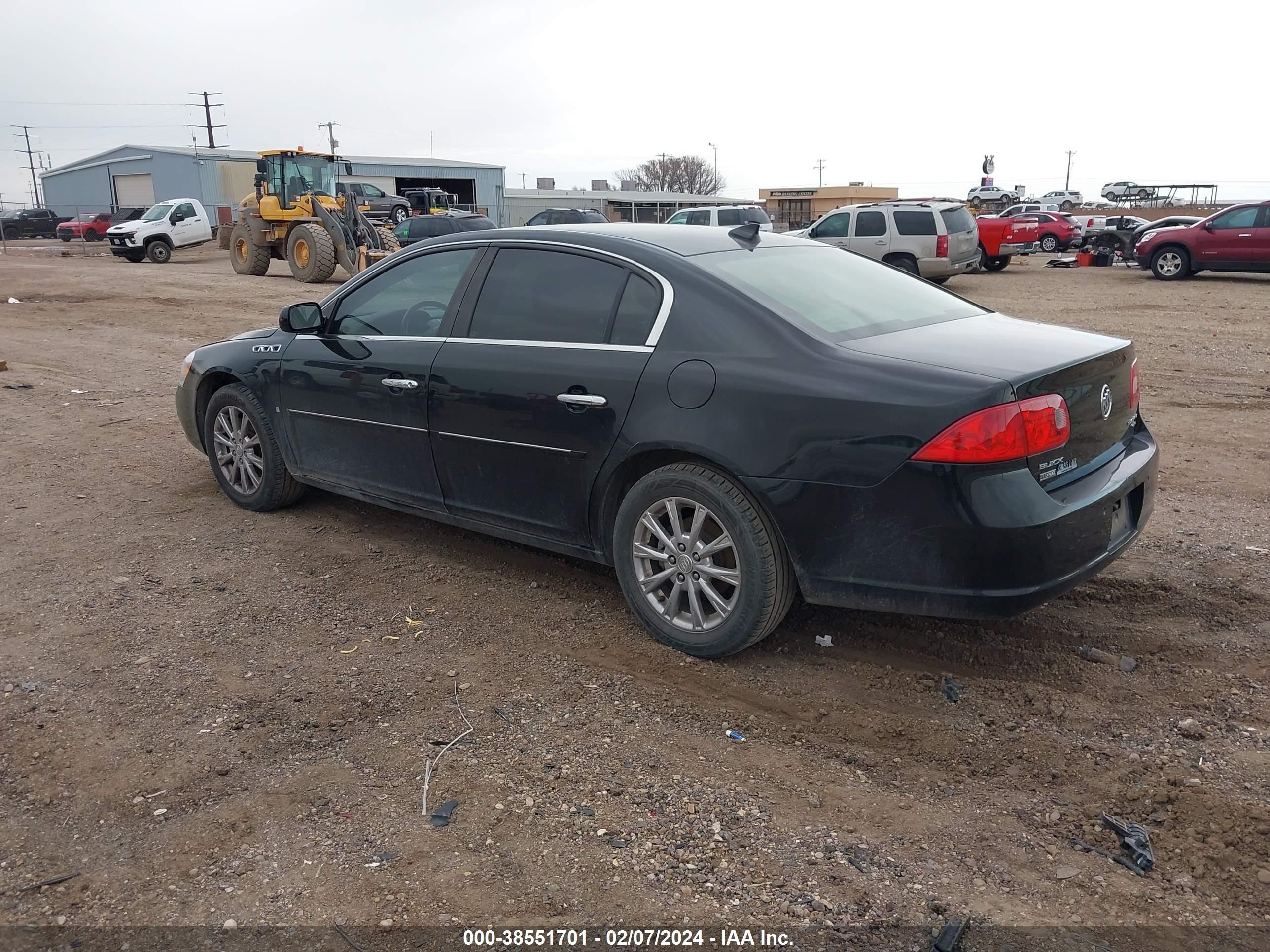 Photo 2 VIN: 1G4HD57M39U107395 - BUICK LUCERNE 