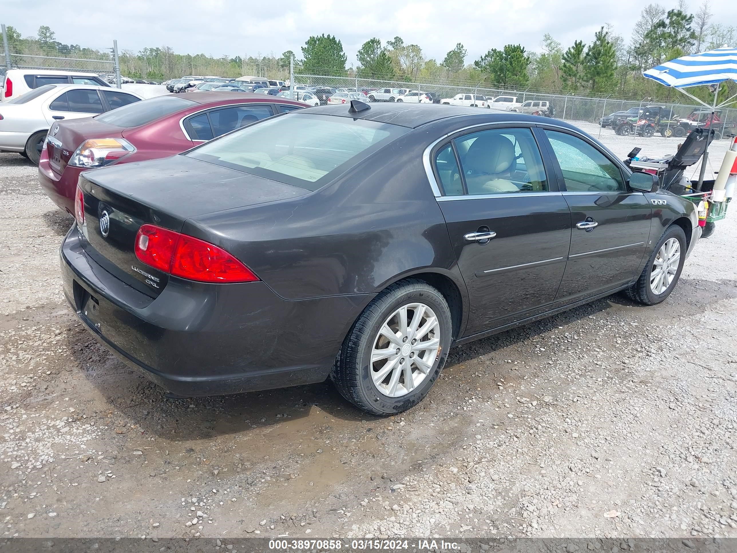 Photo 3 VIN: 1G4HD57M49U129793 - BUICK LUCERNE 