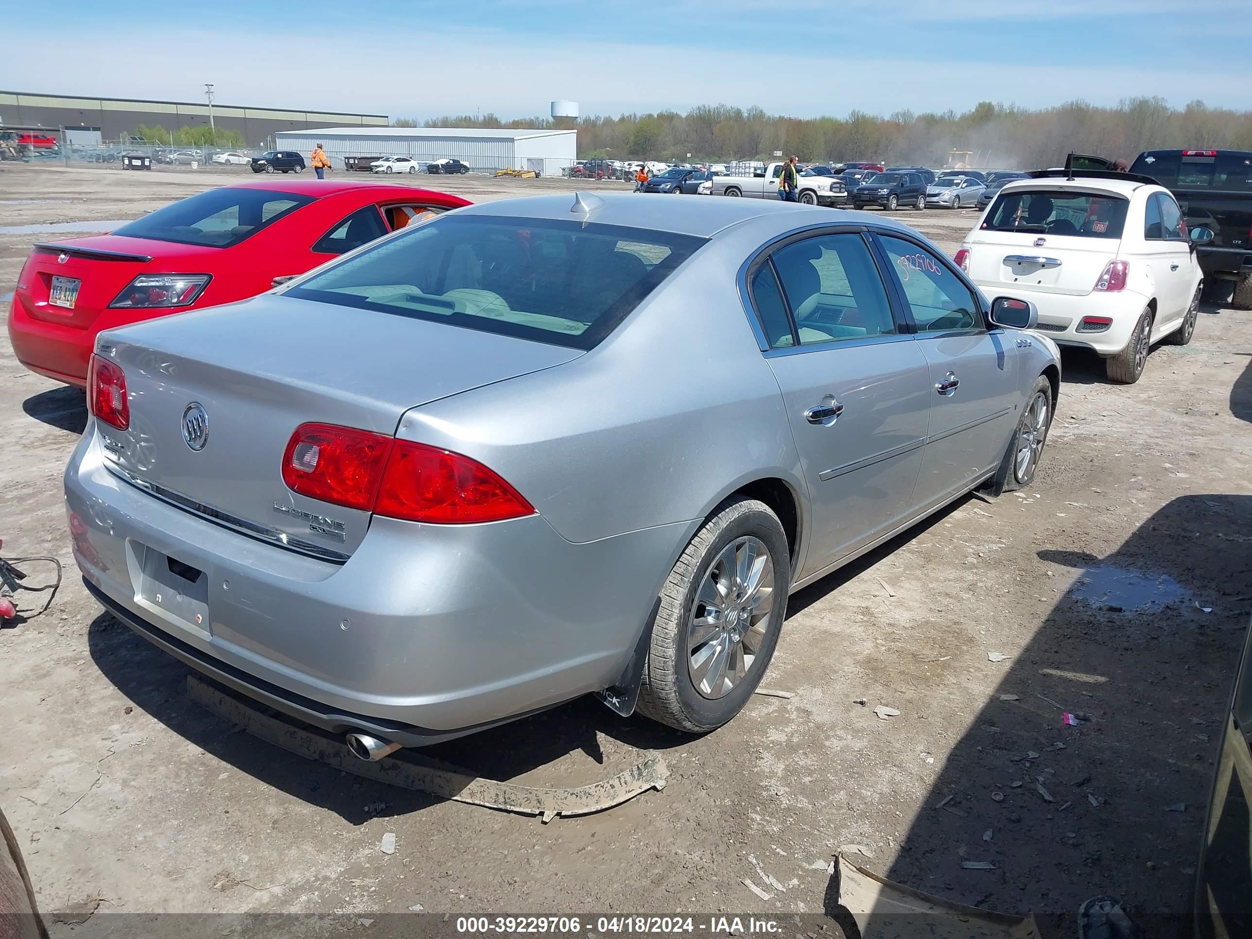 Photo 3 VIN: 1G4HD57M59U132816 - BUICK LUCERNE 