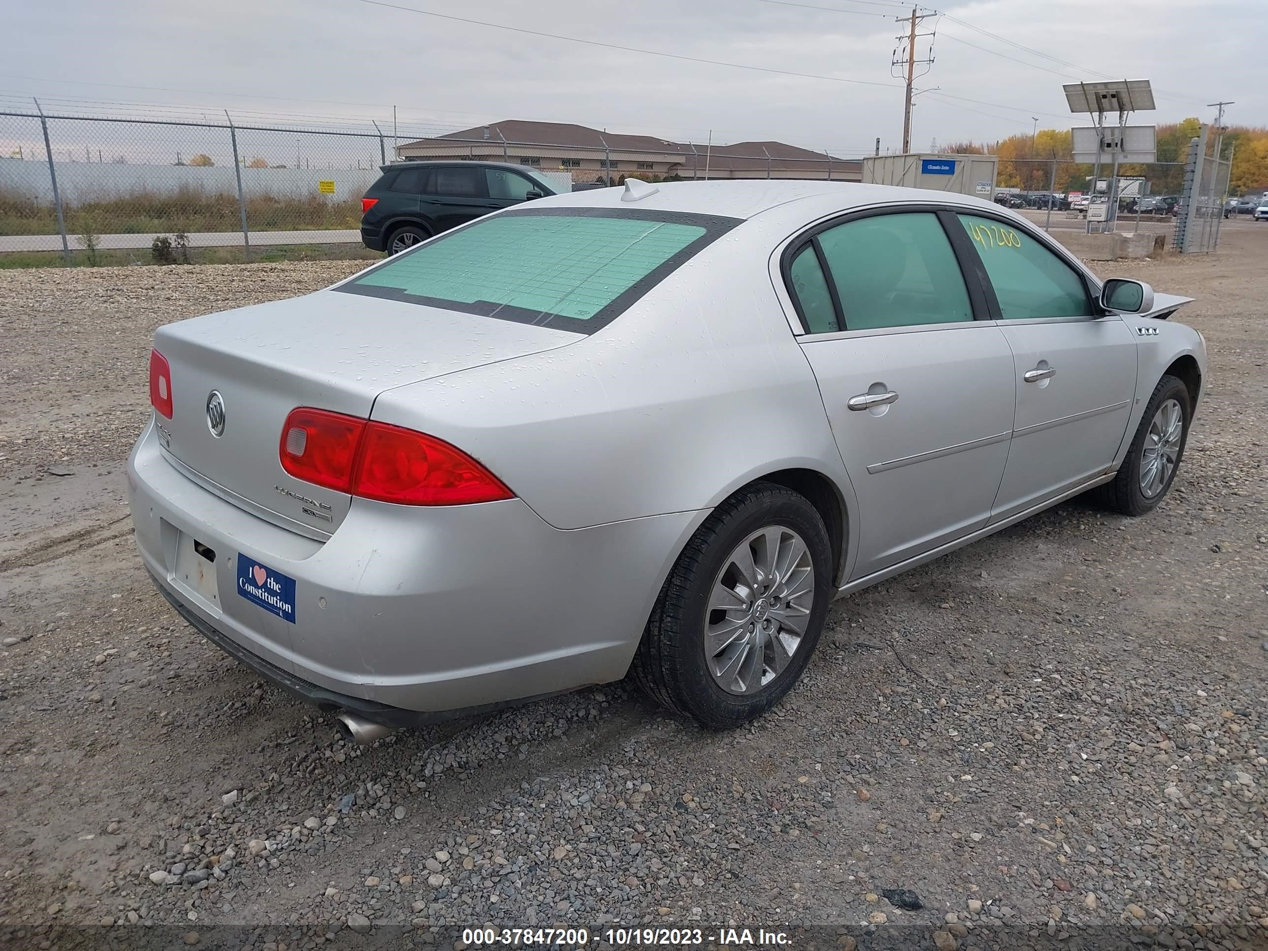 Photo 3 VIN: 1G4HD57M69U113630 - BUICK LUCERNE 