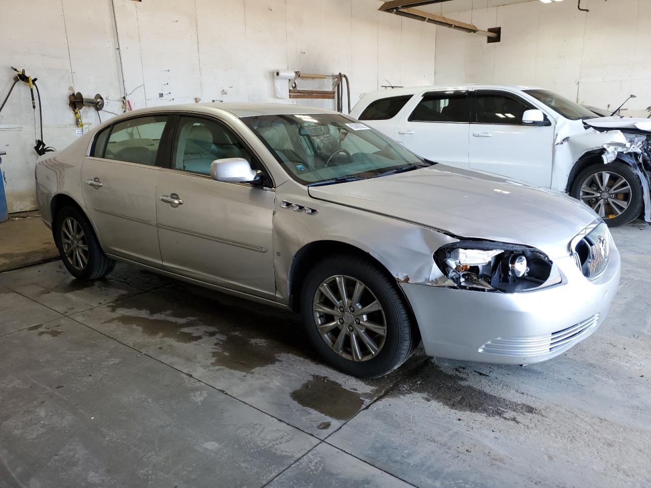 Photo 3 VIN: 1G4HD57M69U121467 - BUICK LUCERNE 