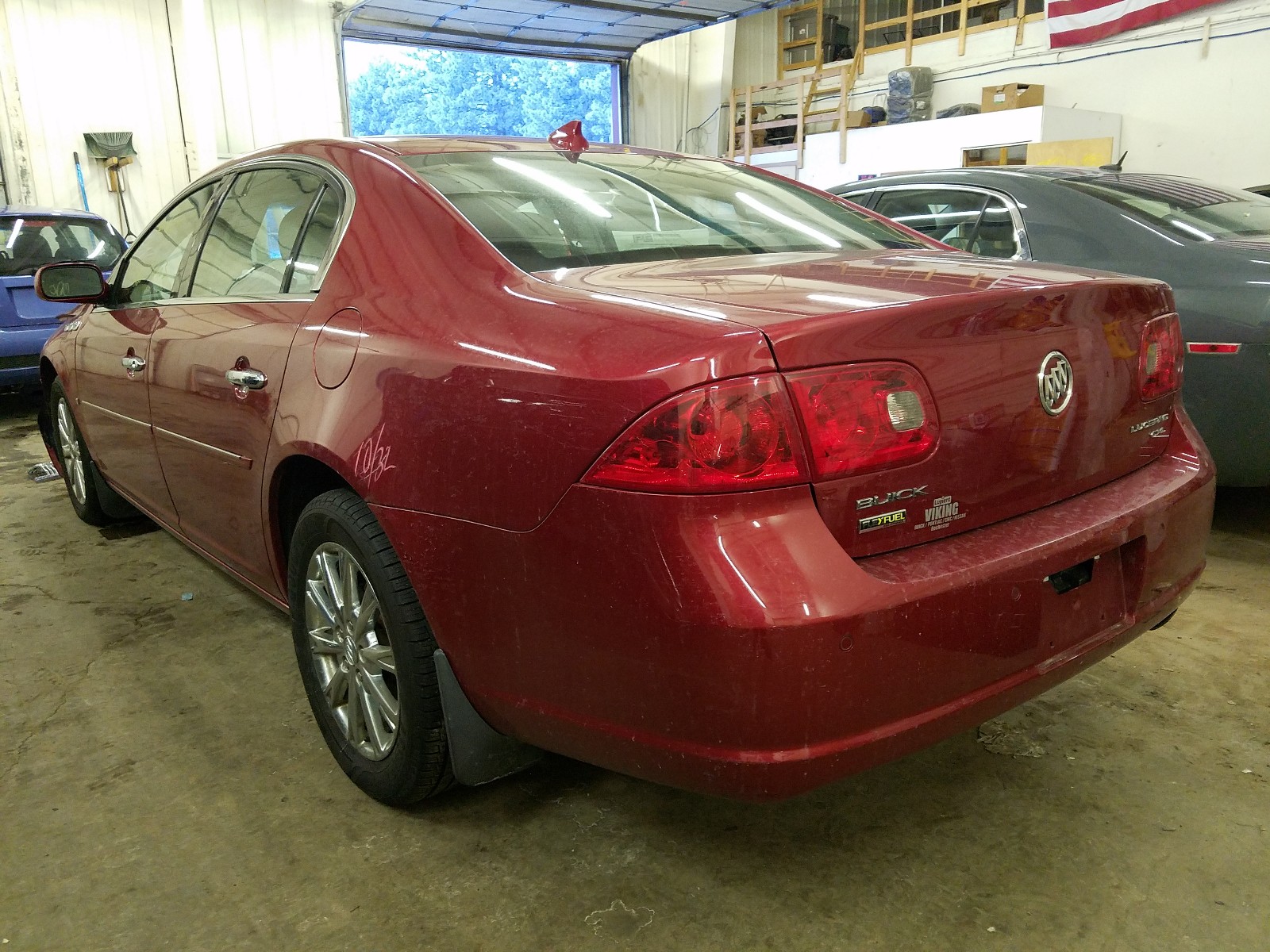 Photo 2 VIN: 1G4HD57M79U145213 - BUICK LUCERNE CX 