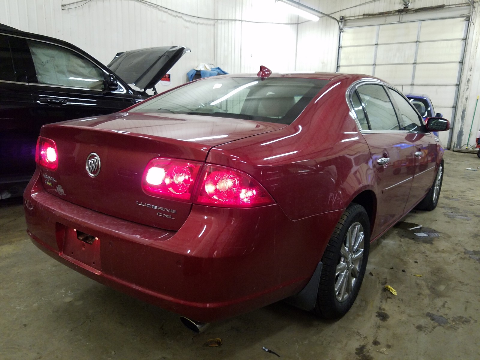 Photo 3 VIN: 1G4HD57M79U145213 - BUICK LUCERNE CX 