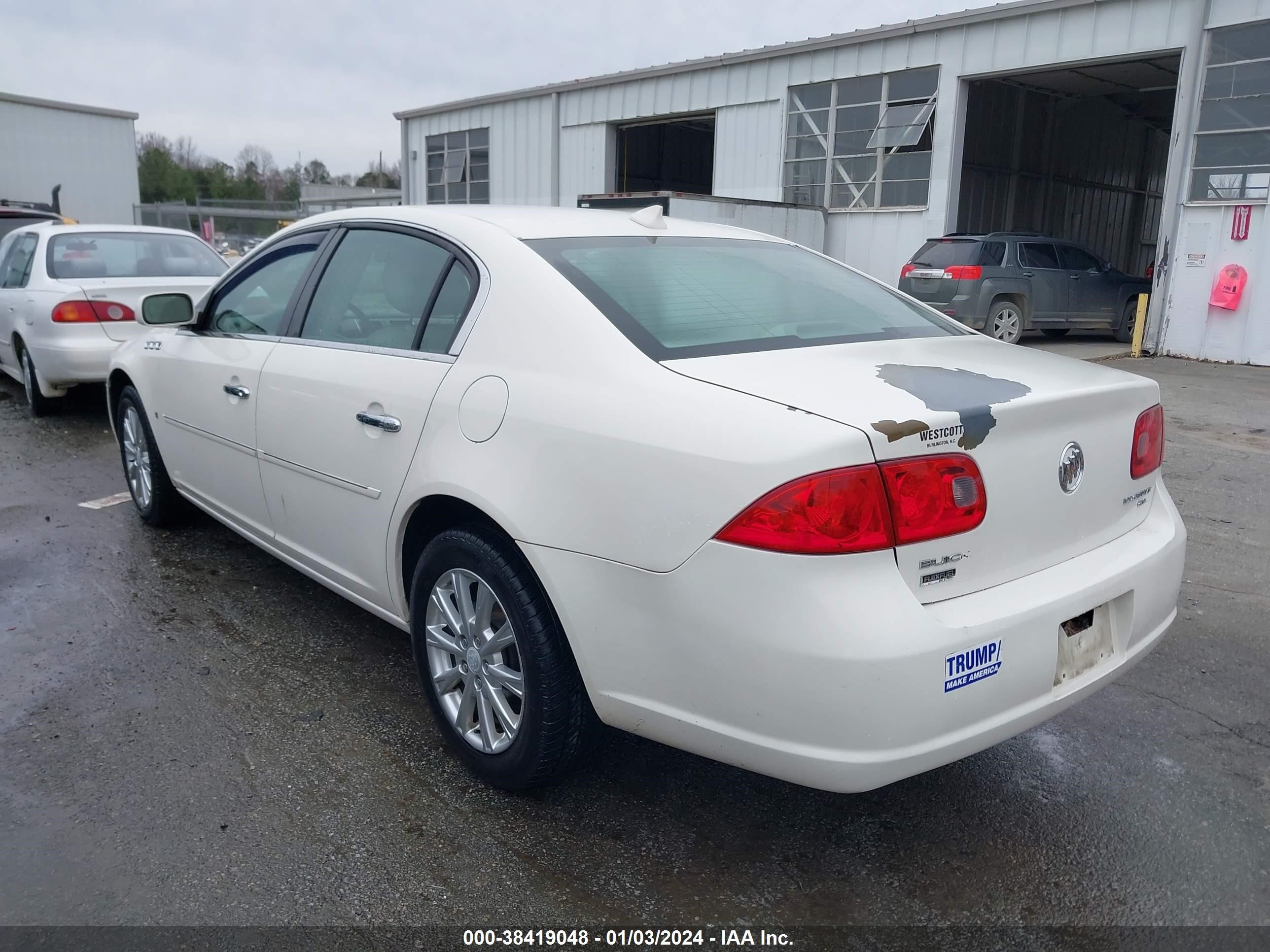 Photo 2 VIN: 1G4HD57M99U103447 - BUICK LUCERNE 