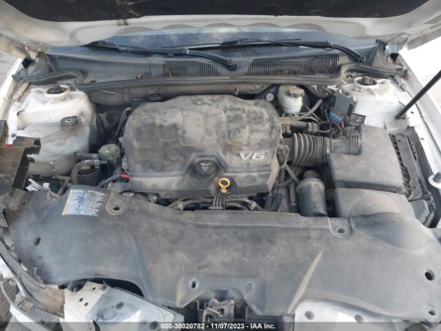 Photo 9 VIN: 1G4HD5E1XAU107021 - BUICK LUCERNE 