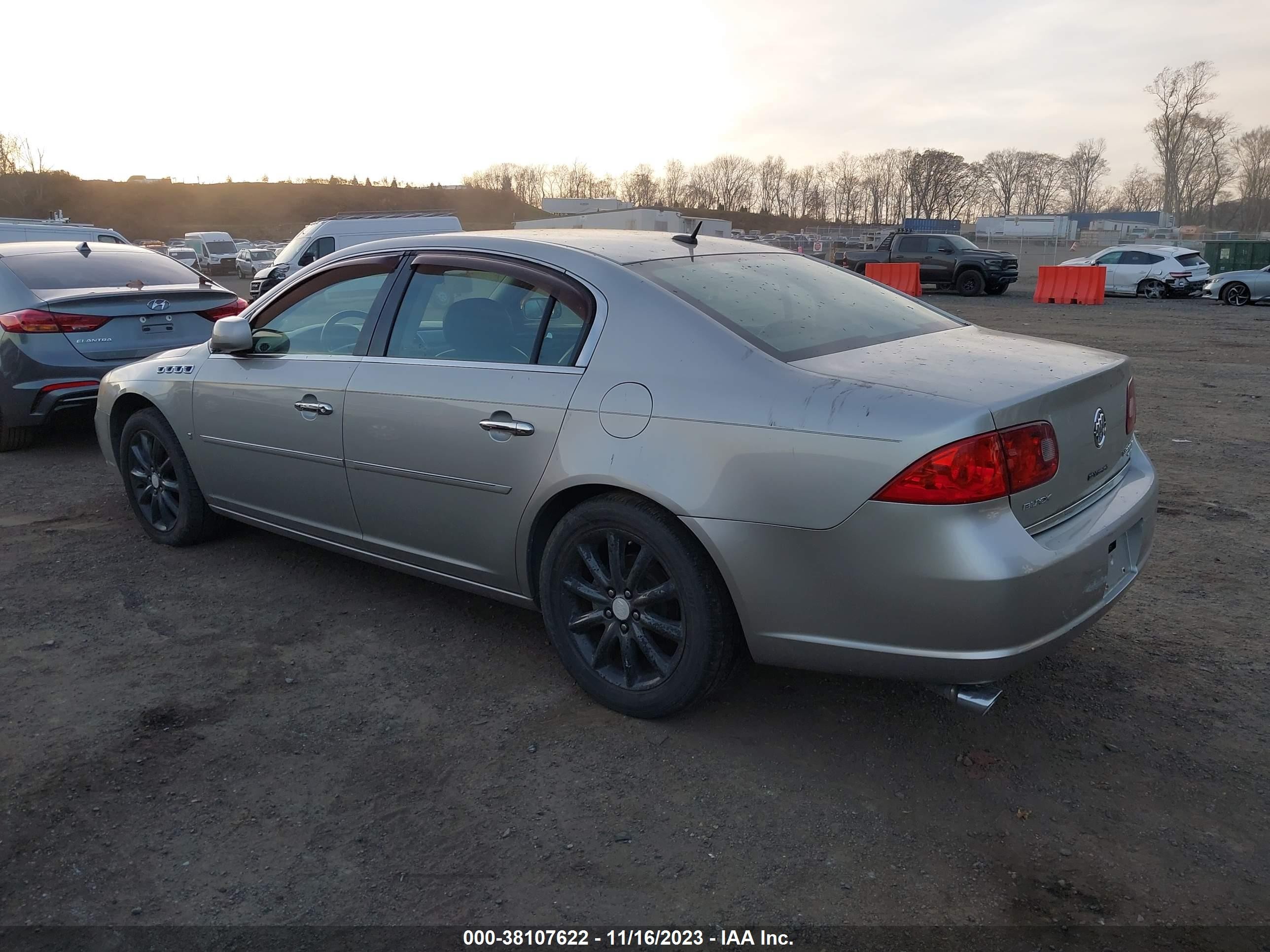 Photo 2 VIN: 1G4HE57Y06U129866 - BUICK LUCERNE 