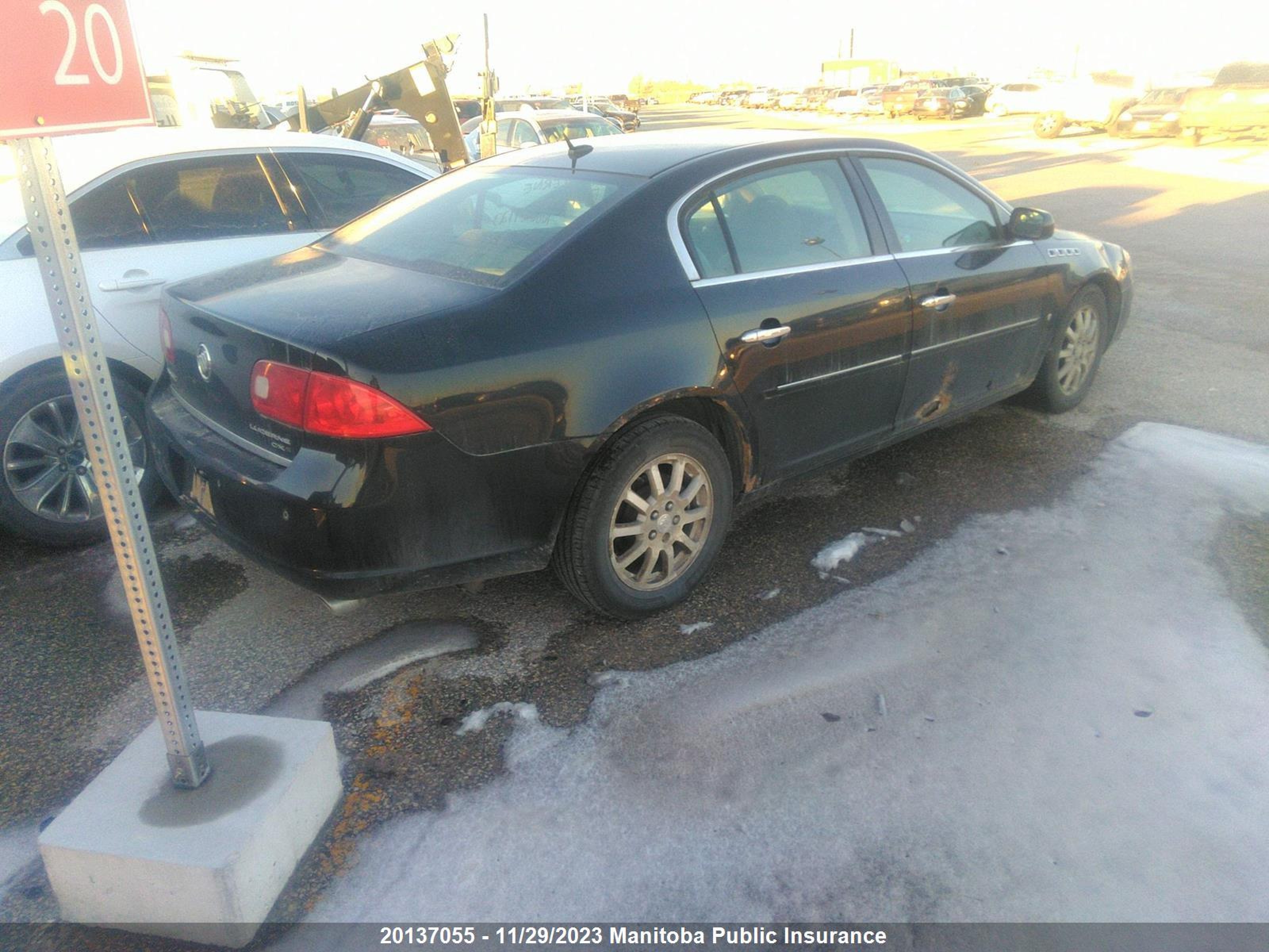 Photo 3 VIN: 1G4HE57Y06U194040 - BUICK LUCERNE 