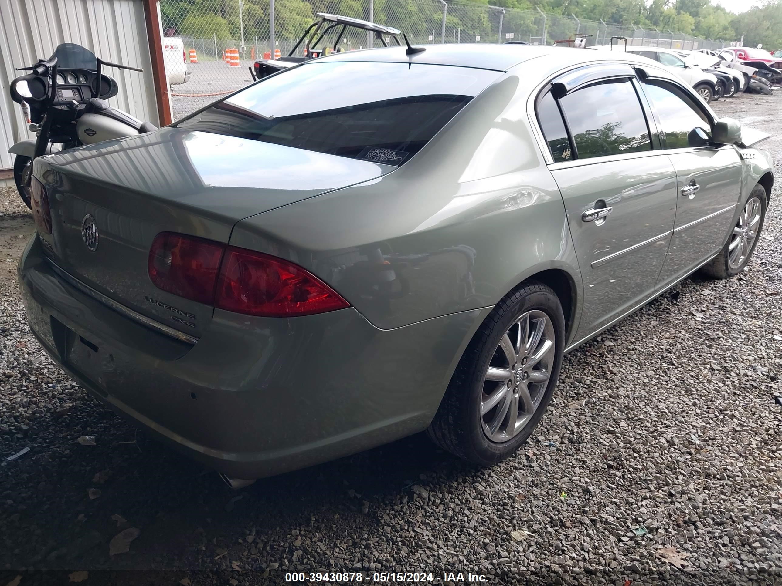 Photo 3 VIN: 1G4HE57Y07U149049 - BUICK LUCERNE 