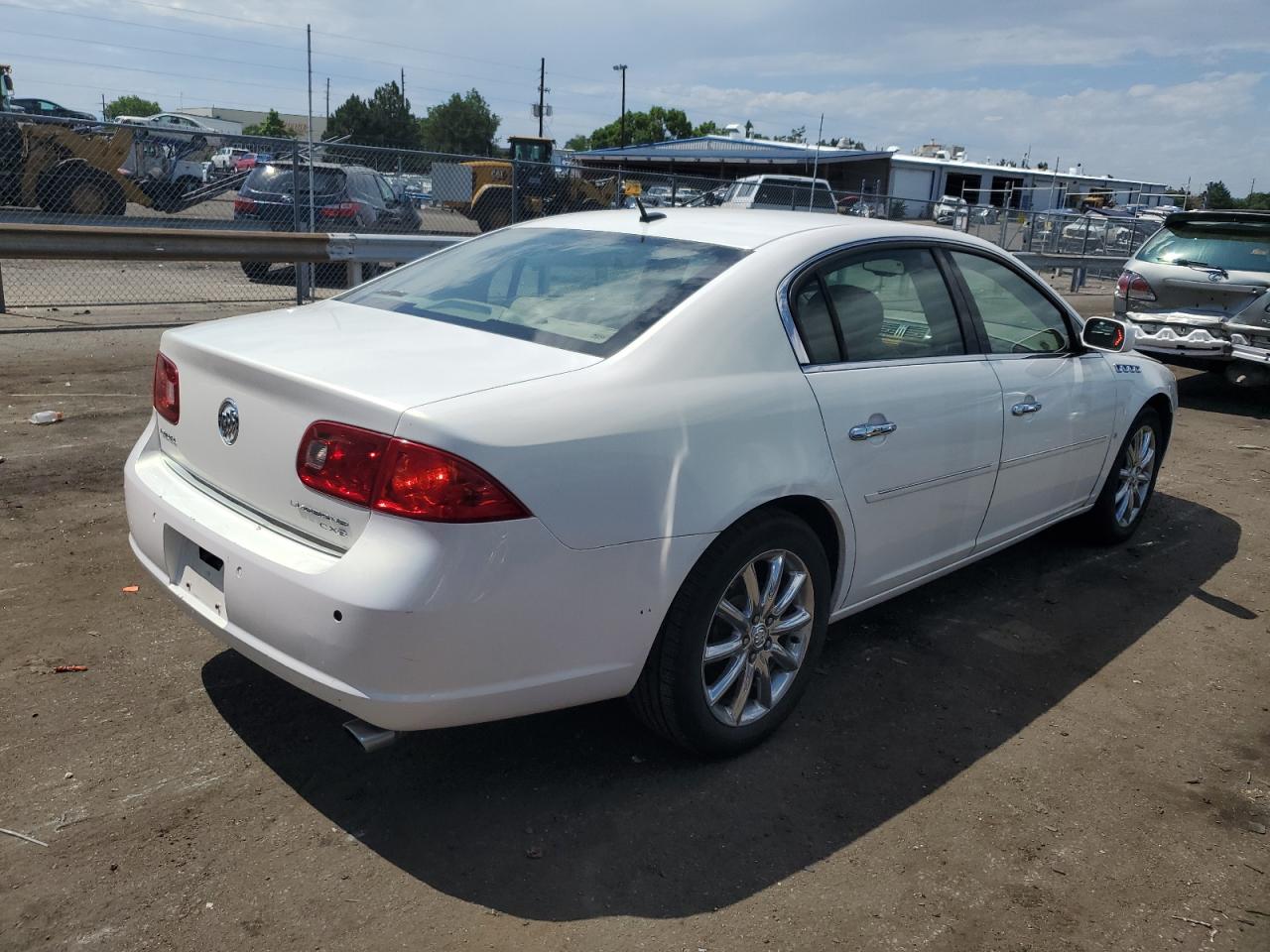 Photo 2 VIN: 1G4HE57Y16U158180 - BUICK LUCERNE 