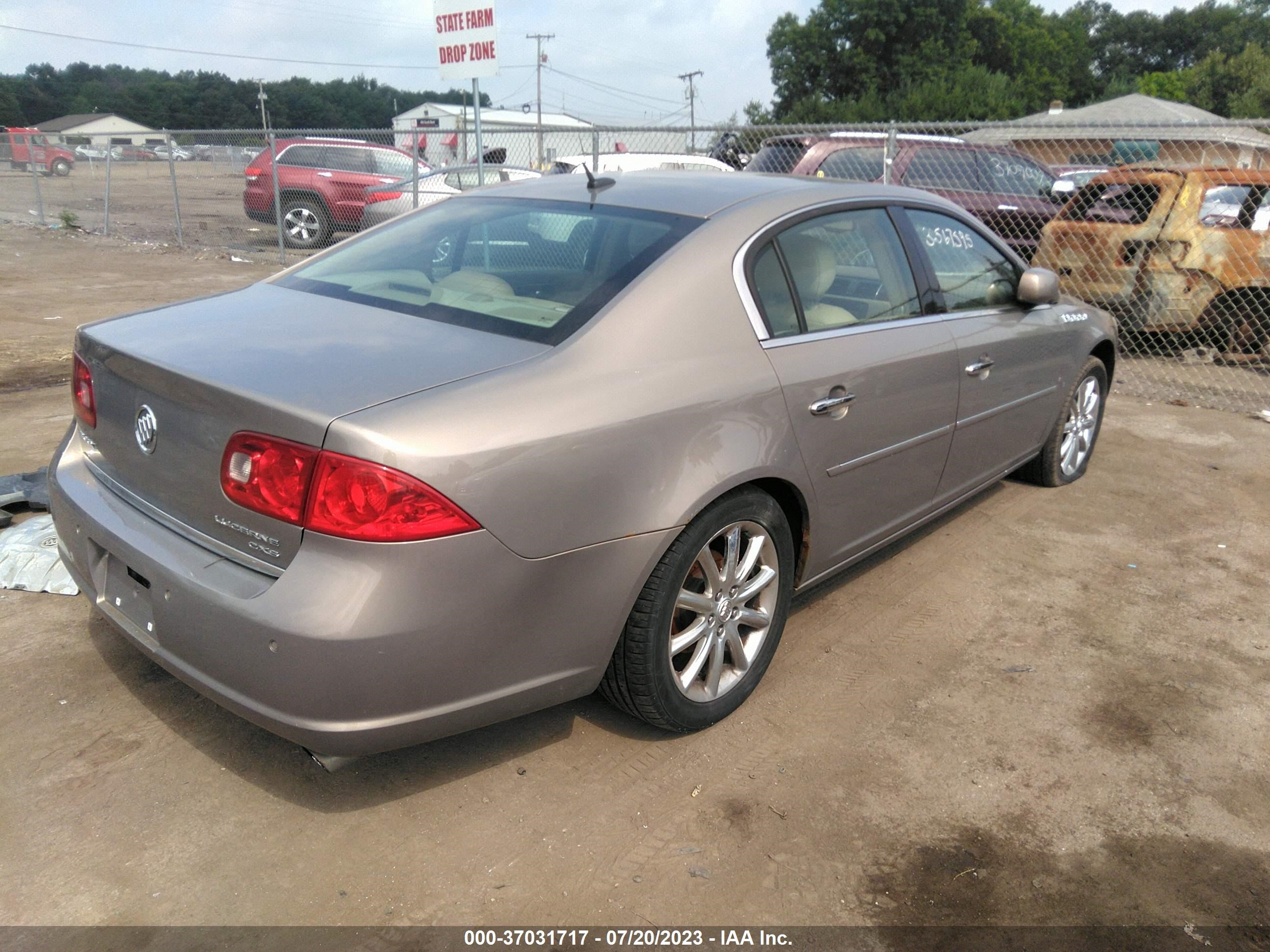 Photo 3 VIN: 1G4HE57Y86U172223 - BUICK LUCERNE 