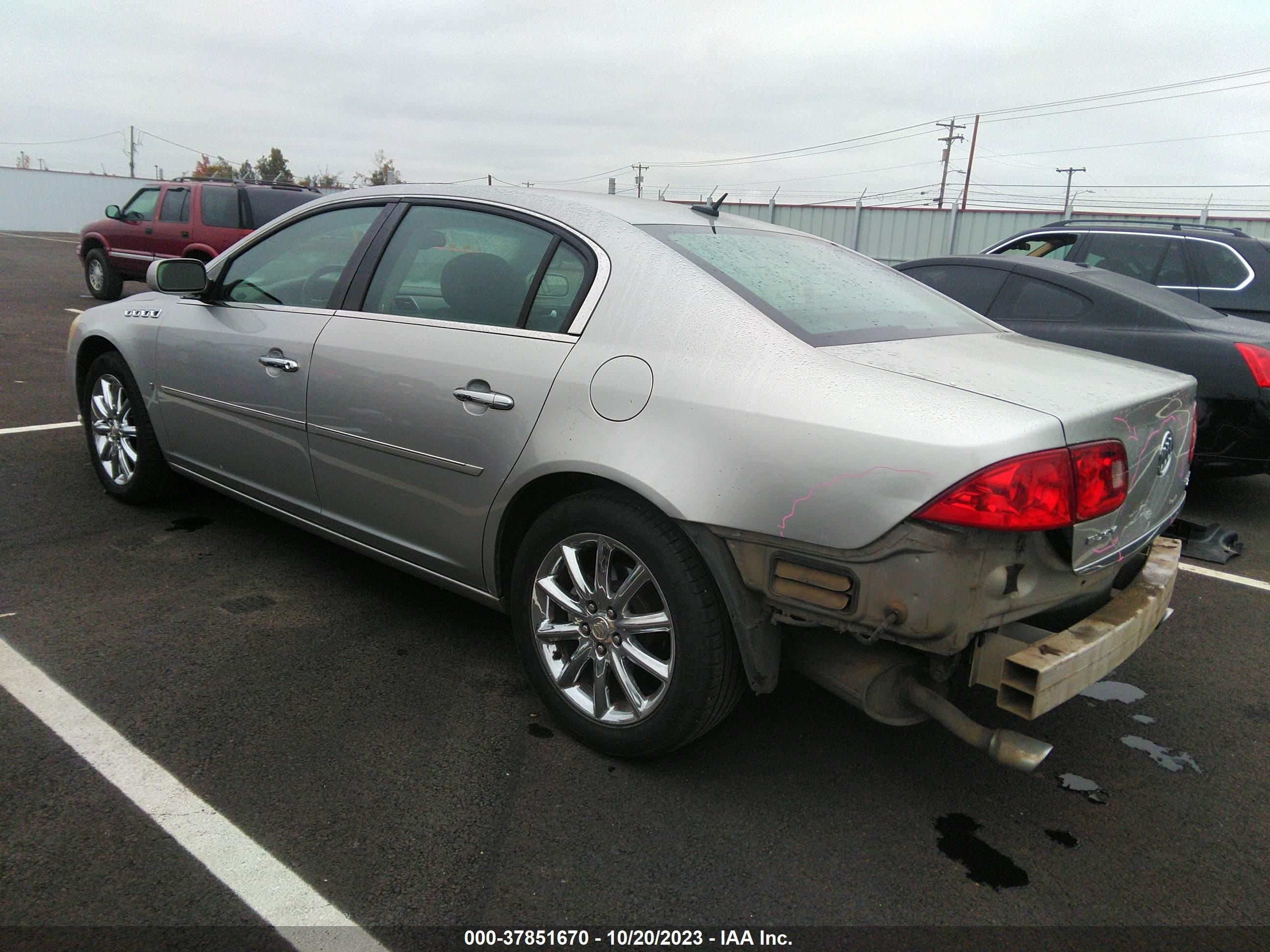 Photo 2 VIN: 1G4HE57Y87U210504 - BUICK LUCERNE 