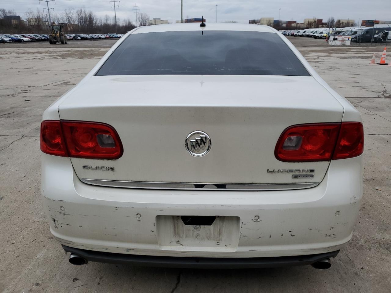 Photo 5 VIN: 1G4HF57938U210045 - BUICK LUCERNE 