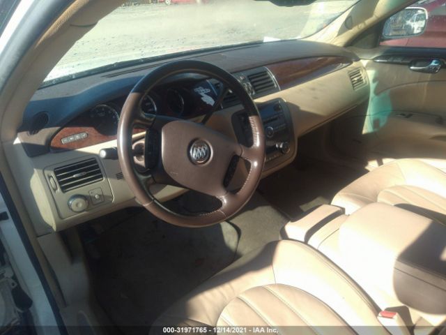 Photo 4 VIN: 1G4HJ5EM4AU128658 - BUICK LUCERNE 