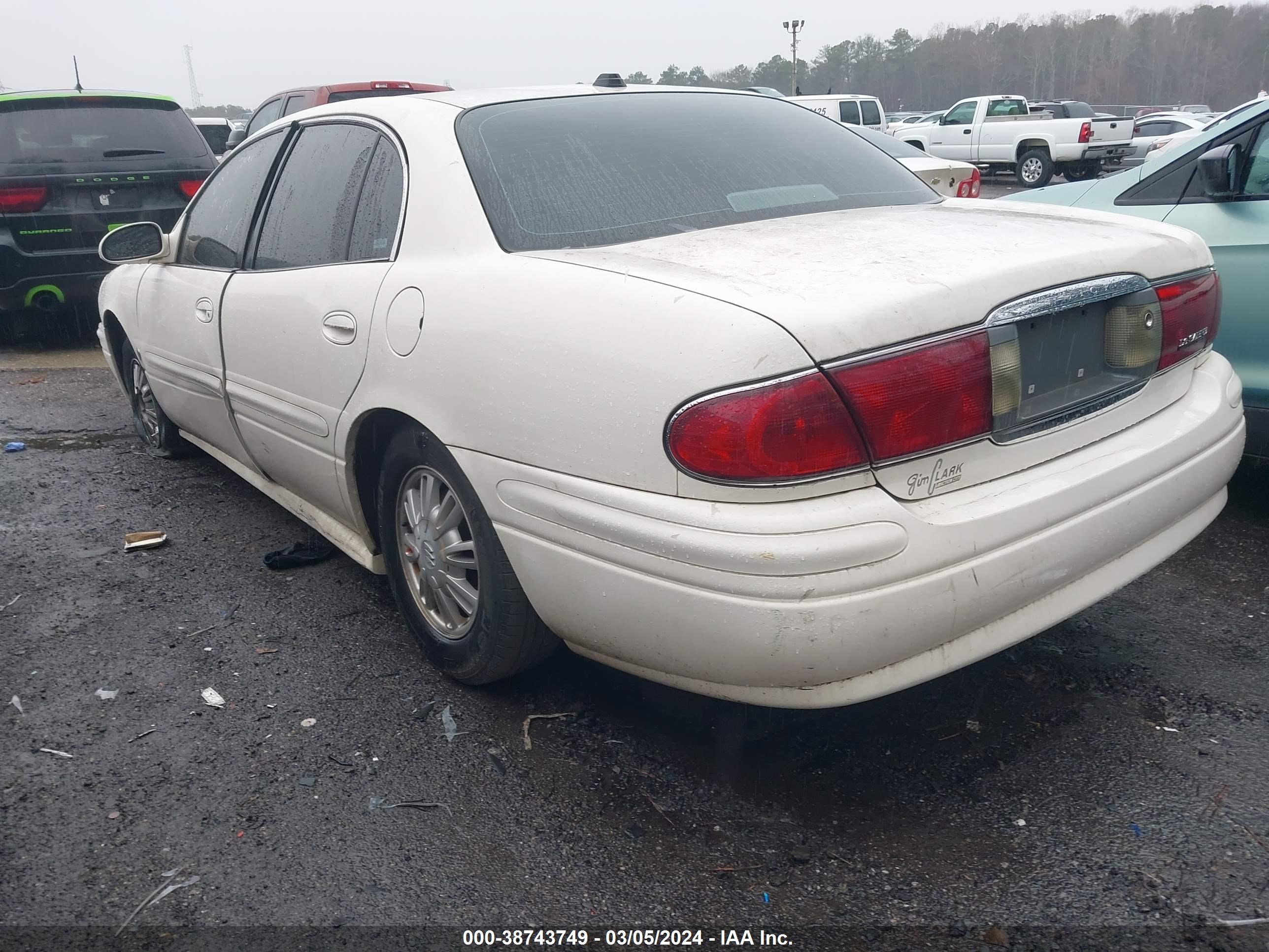 Photo 2 VIN: 1G4HP52K04U240900 - BUICK LESABRE 