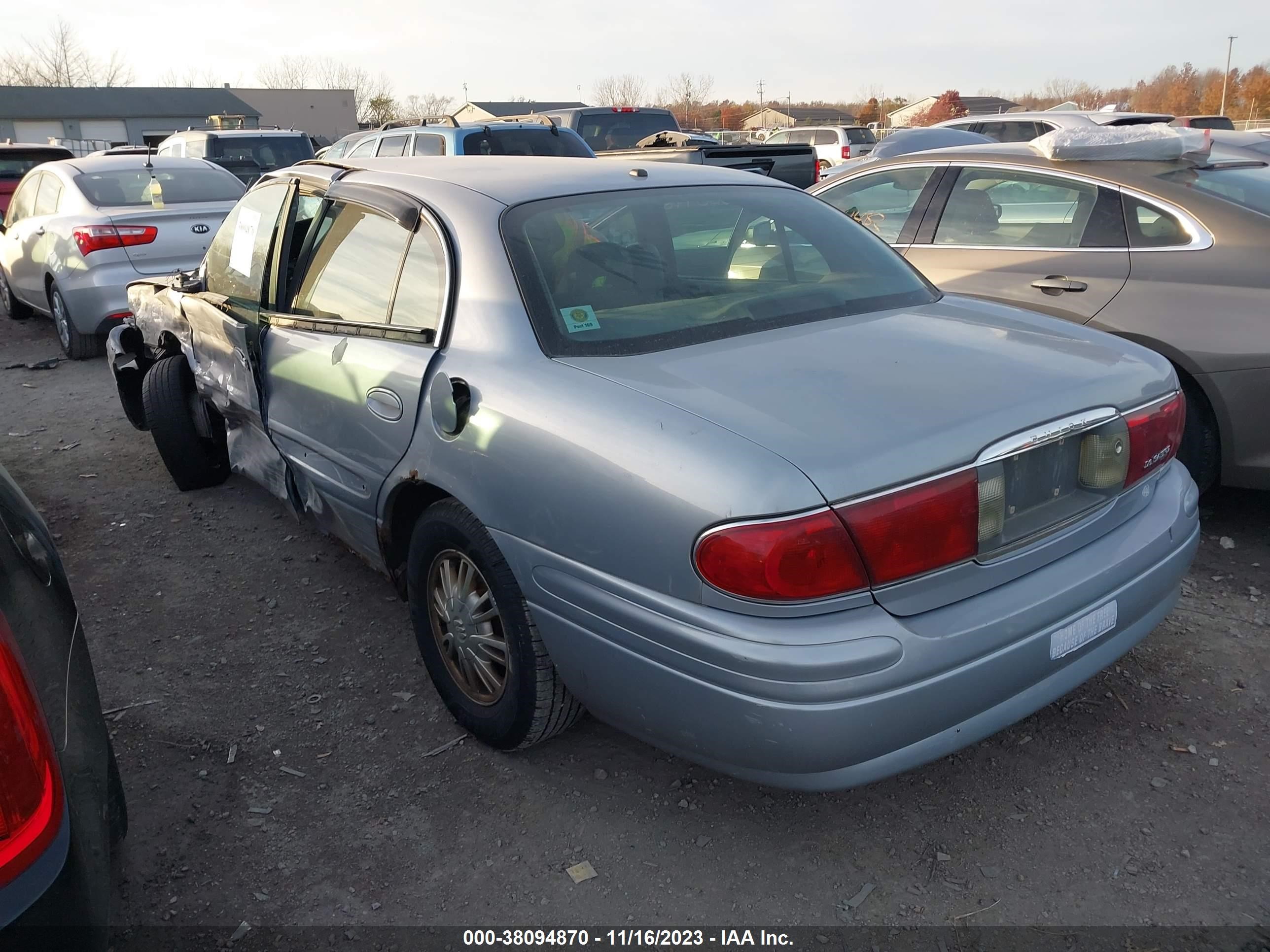 Photo 2 VIN: 1G4HP52K05U125926 - BUICK LESABRE 