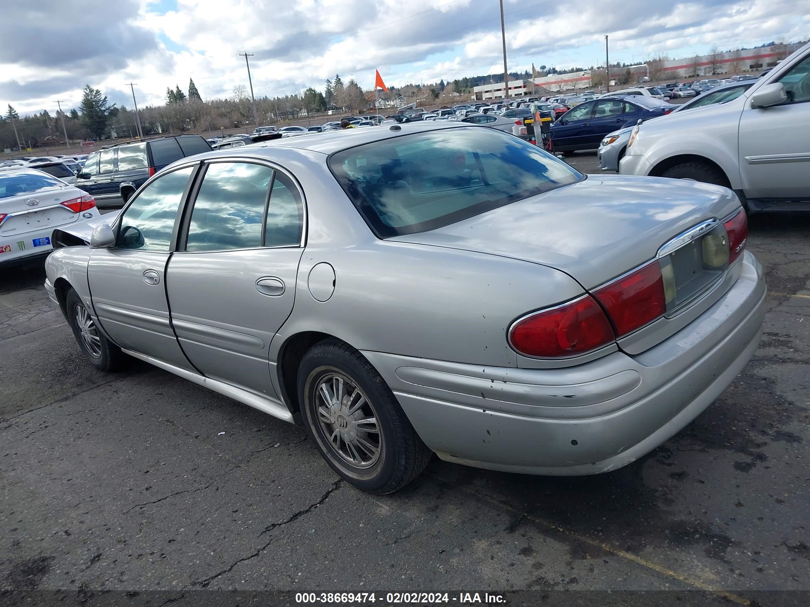 Photo 2 VIN: 1G4HP52K05U153600 - BUICK LESABRE 