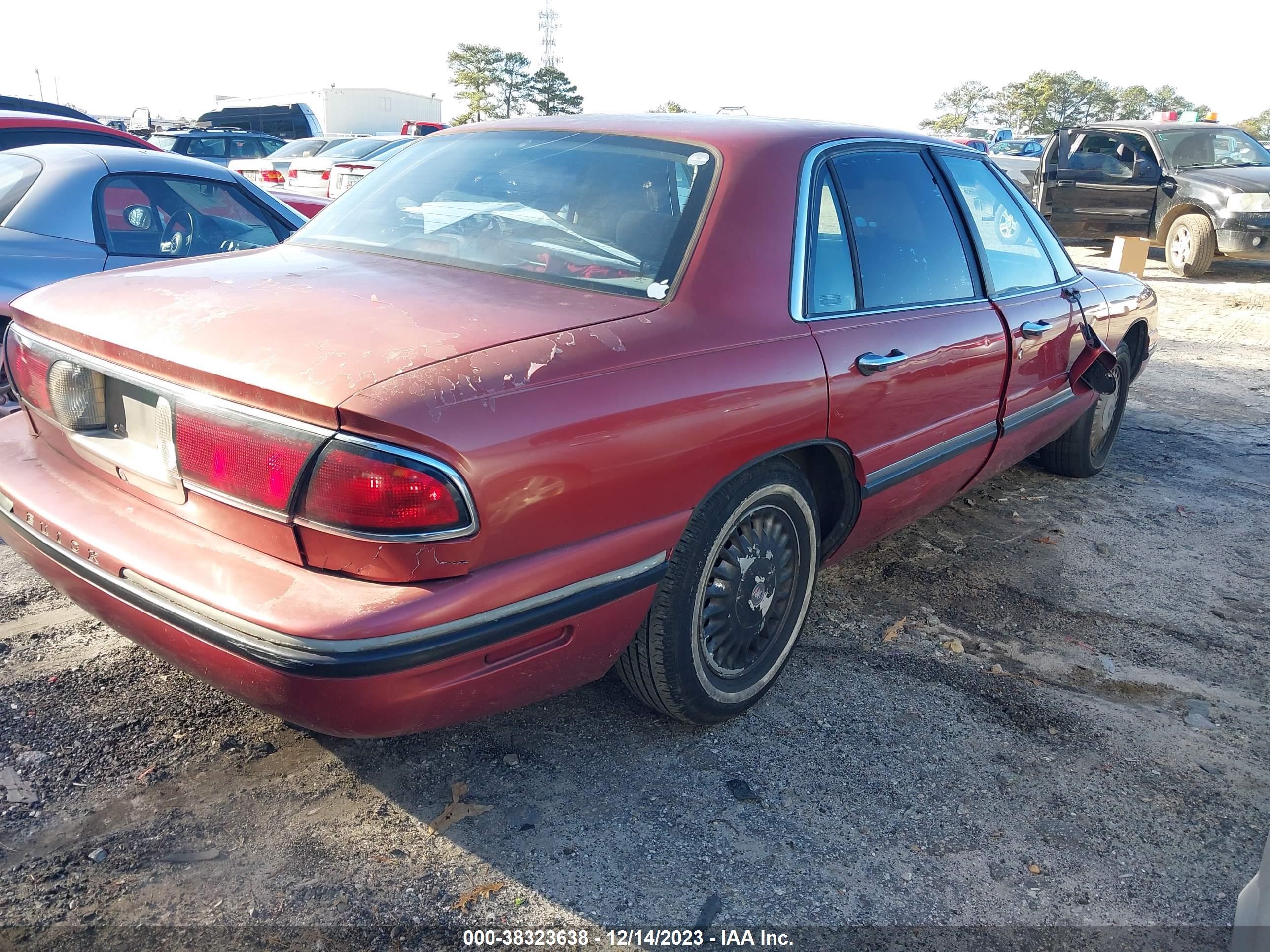 Photo 3 VIN: 1G4HP52K0XH471101 - BUICK LESABRE 