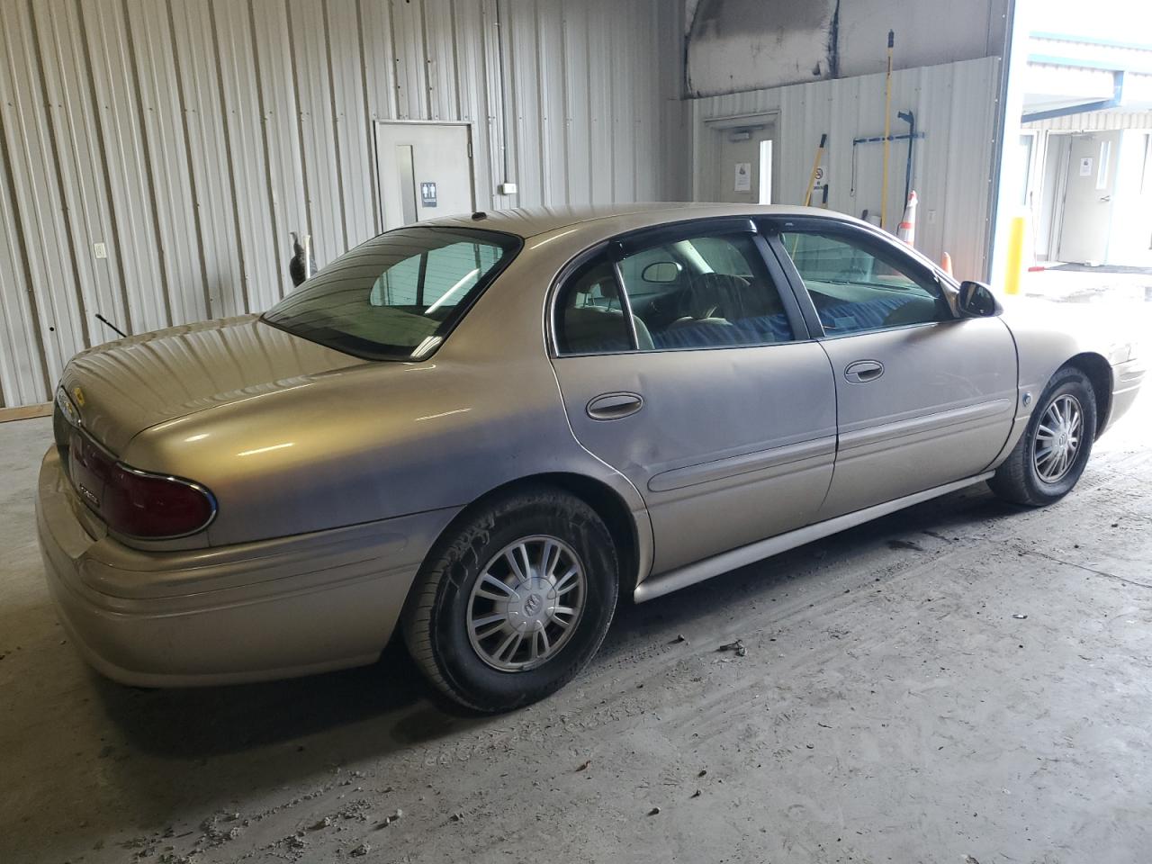 Photo 2 VIN: 1G4HP52K15U145151 - BUICK LESABRE 