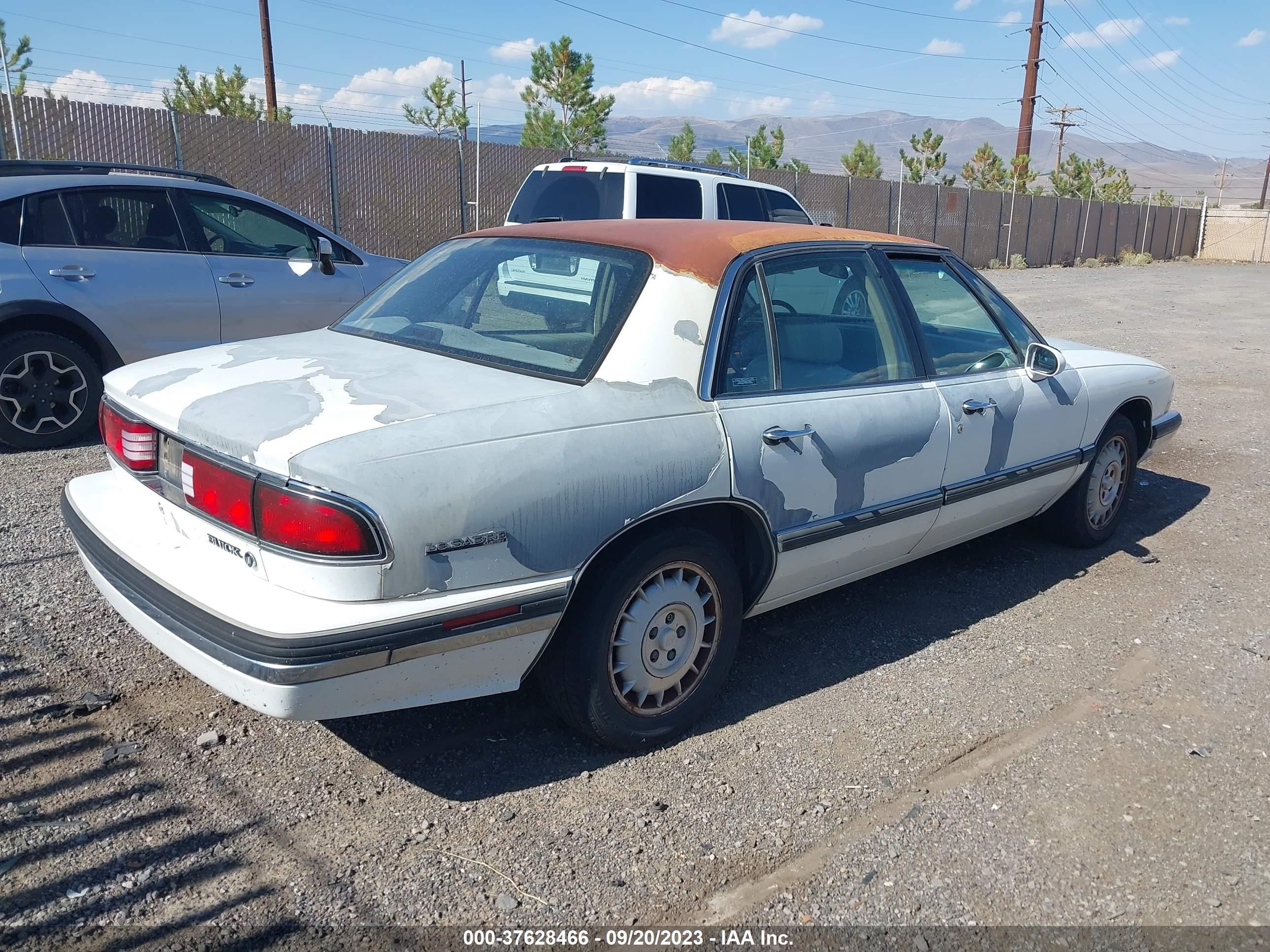 Photo 3 VIN: 1G4HP52K1TH402170 - BUICK LESABRE 