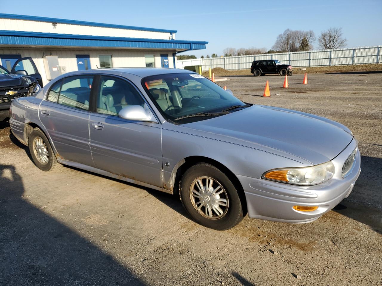 Photo 3 VIN: 1G4HP52K35U147581 - BUICK LESABRE 