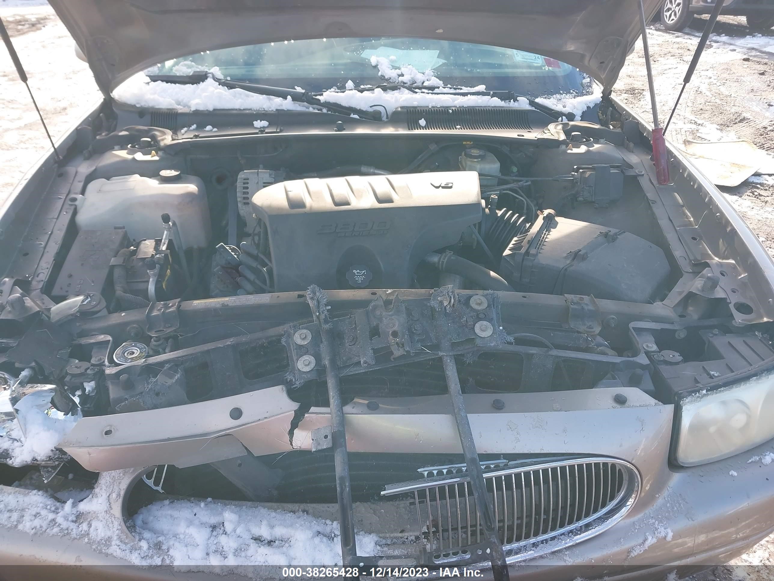 Photo 9 VIN: 1G4HP52K534180899 - BUICK LESABRE 