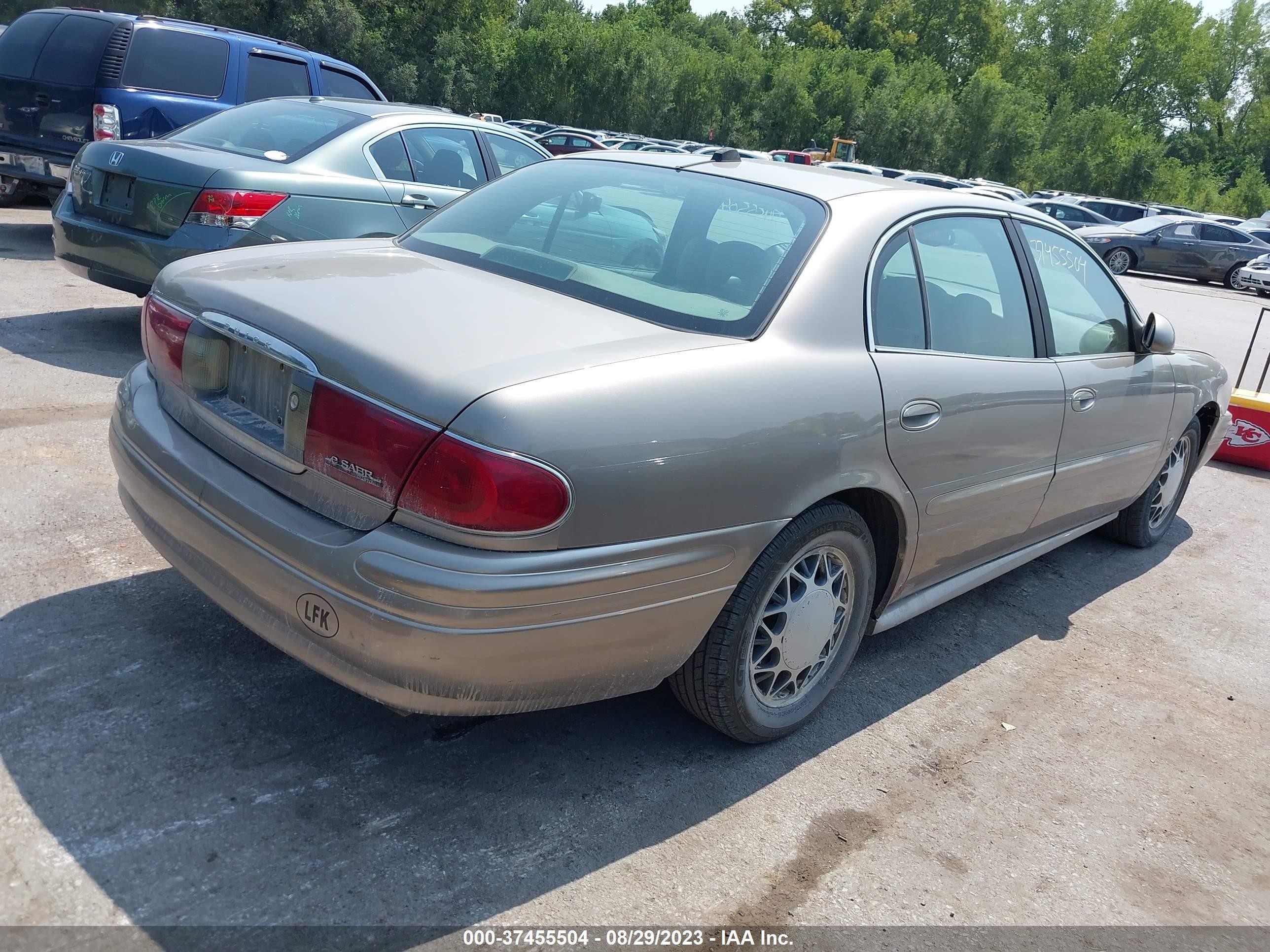 Photo 3 VIN: 1G4HP52K53U210564 - BUICK LESABRE 