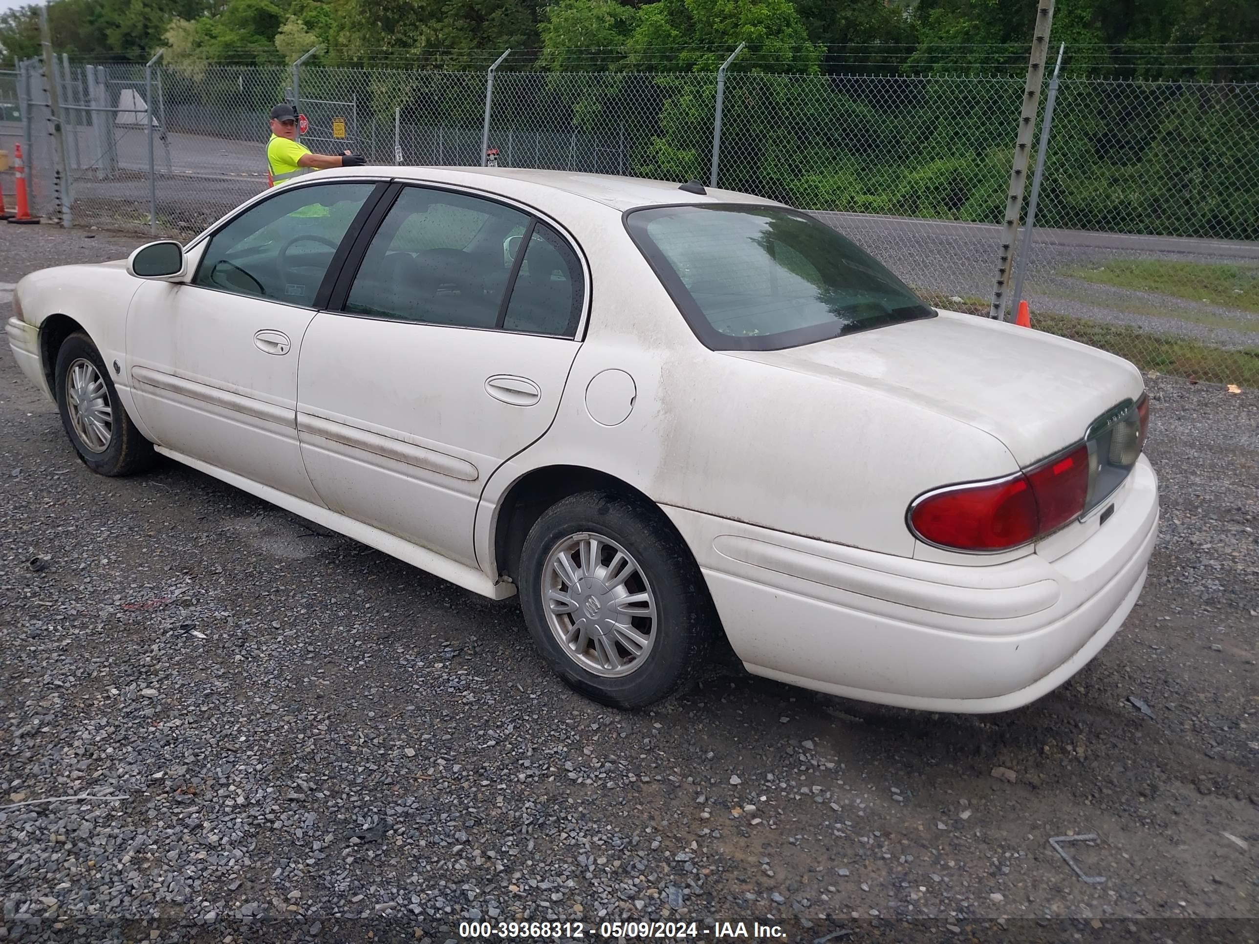 Photo 2 VIN: 1G4HP52K54U125323 - BUICK LESABRE 