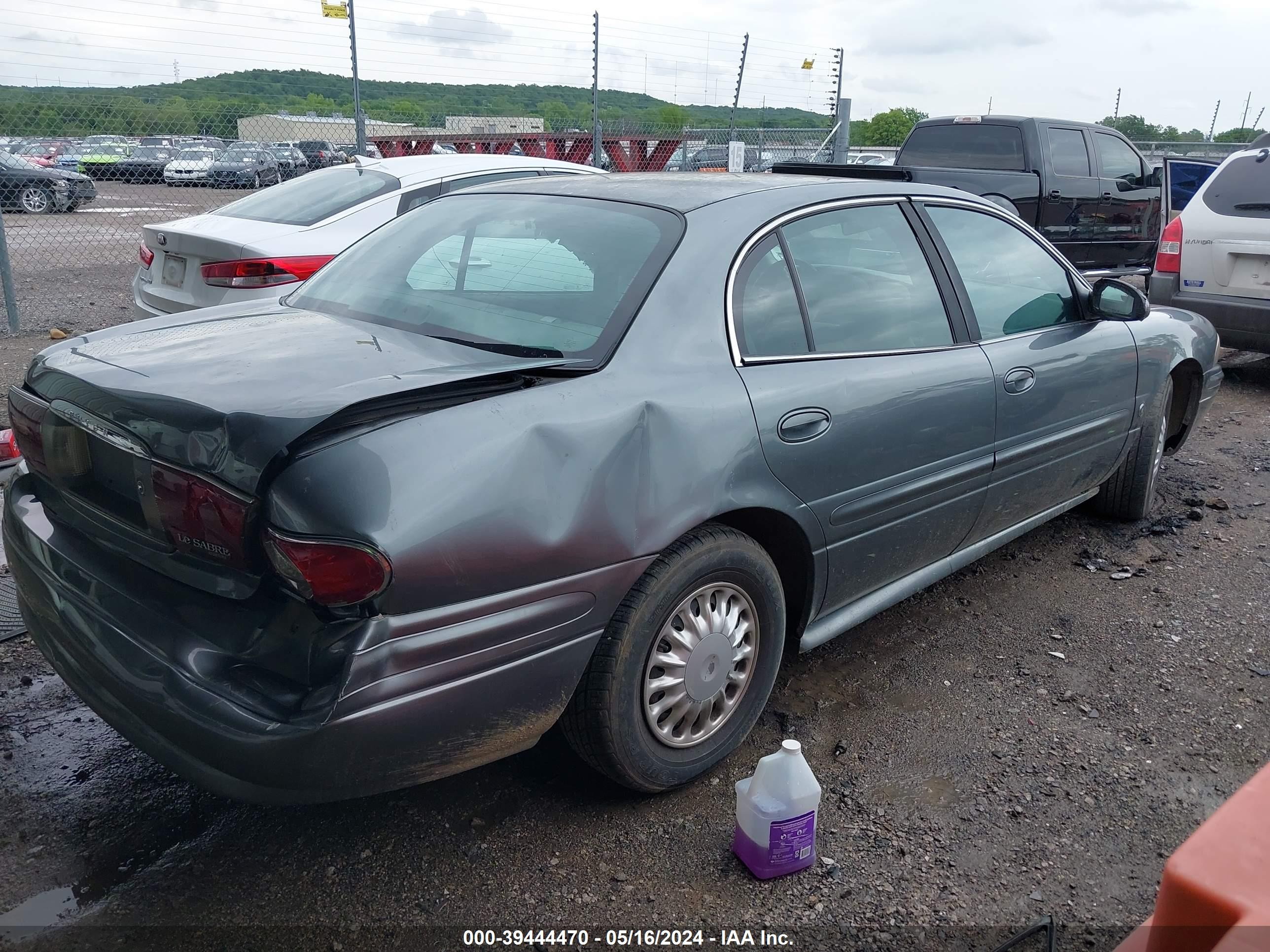 Photo 3 VIN: 1G4HP52K54U217841 - BUICK LESABRE 