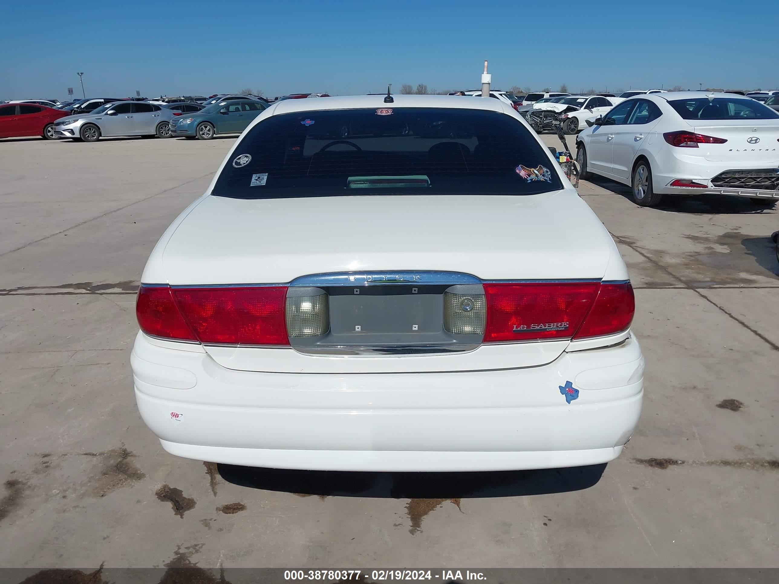 Photo 15 VIN: 1G4HP52K55U185362 - BUICK LESABRE 