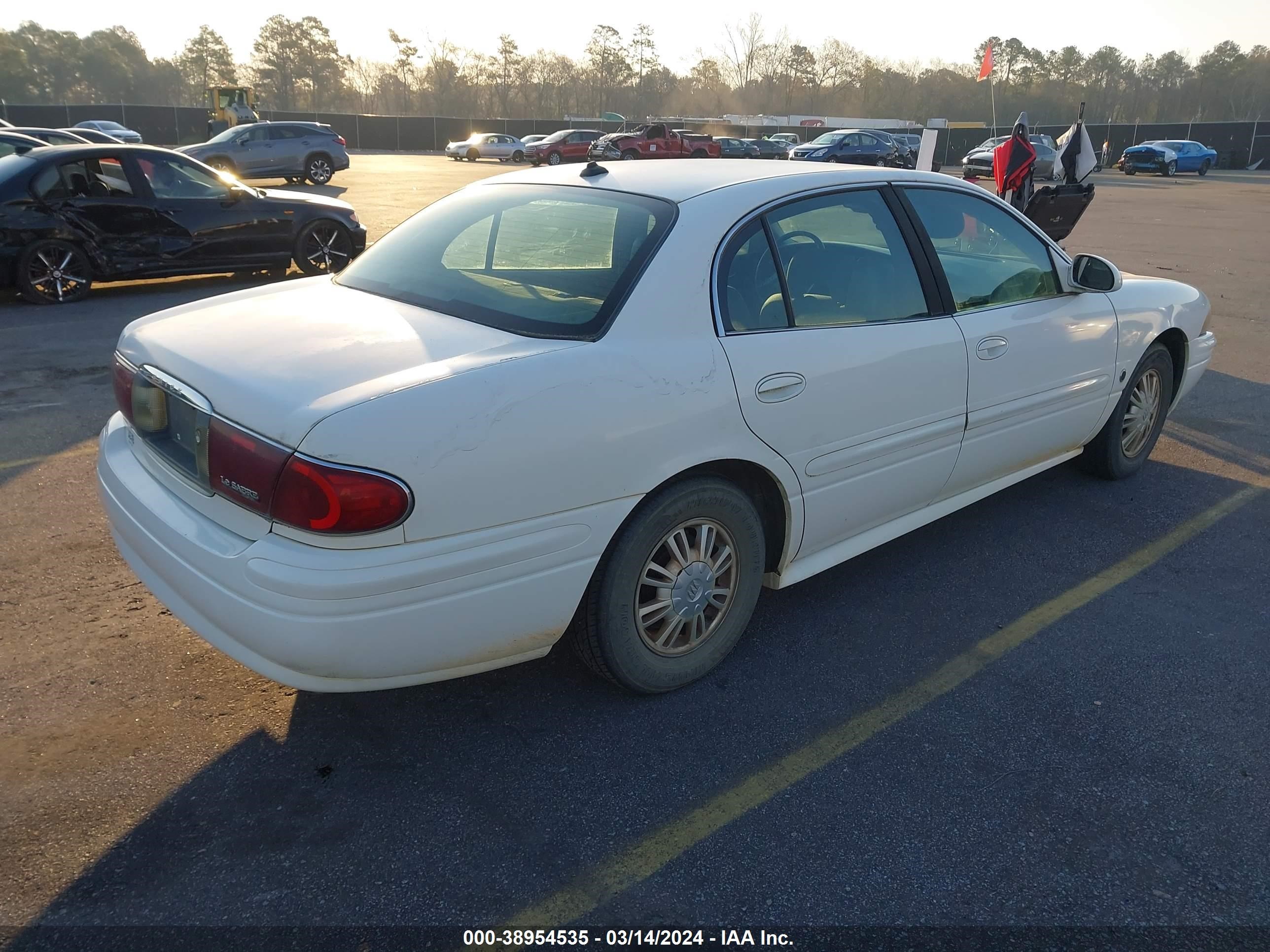 Photo 3 VIN: 1G4HP52K64U106571 - BUICK LESABRE 