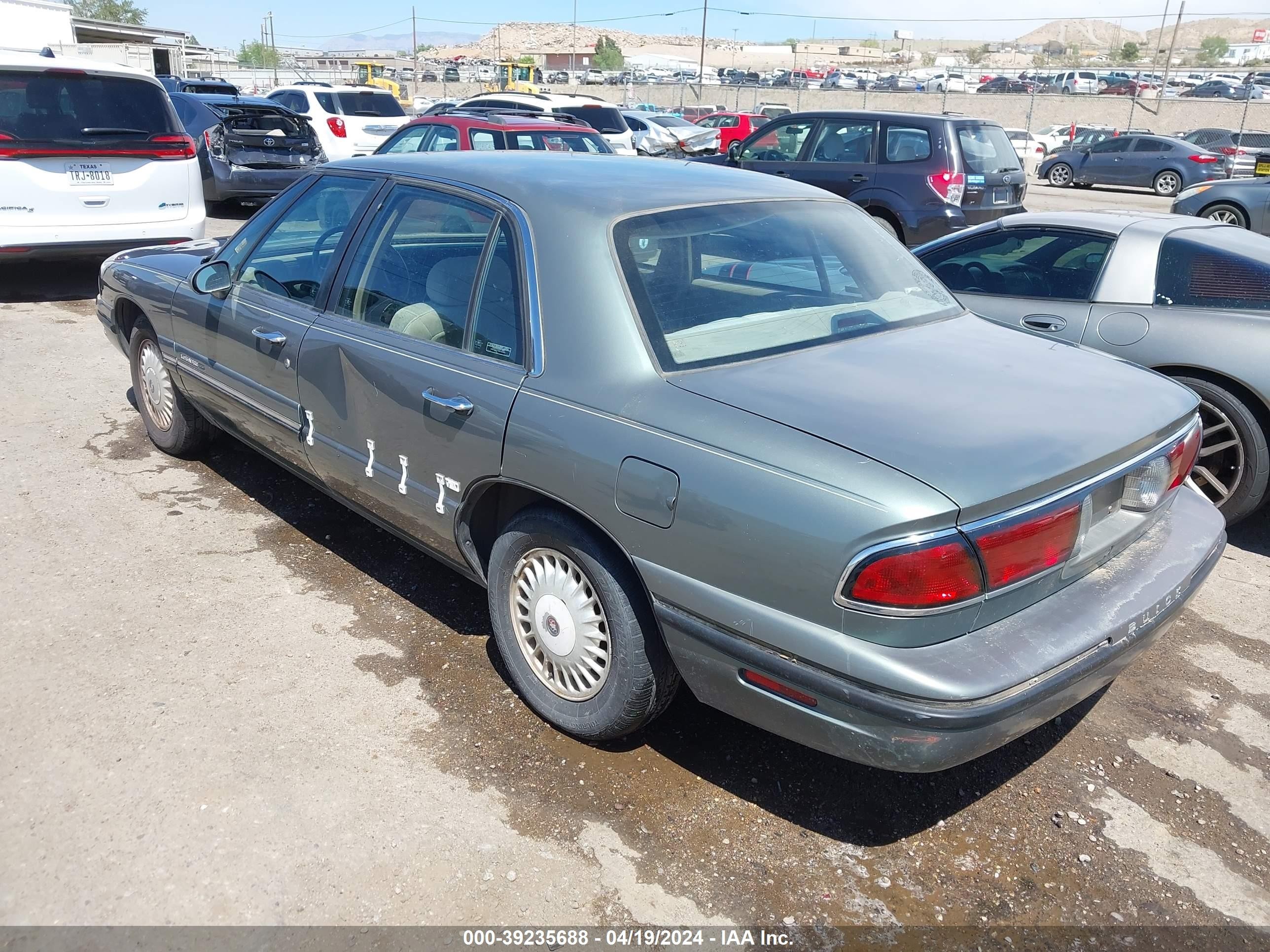 Photo 2 VIN: 1G4HP52K6XH453797 - BUICK LESABRE 