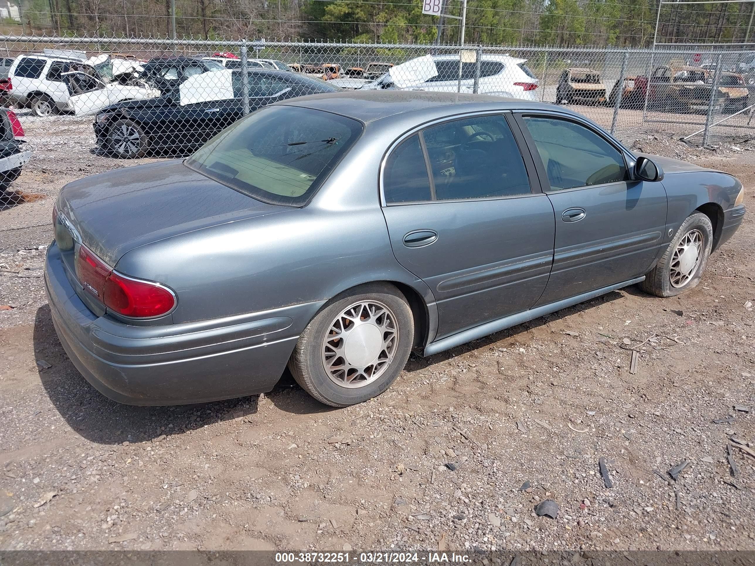 Photo 3 VIN: 1G4HP52K84U155335 - BUICK LESABRE 