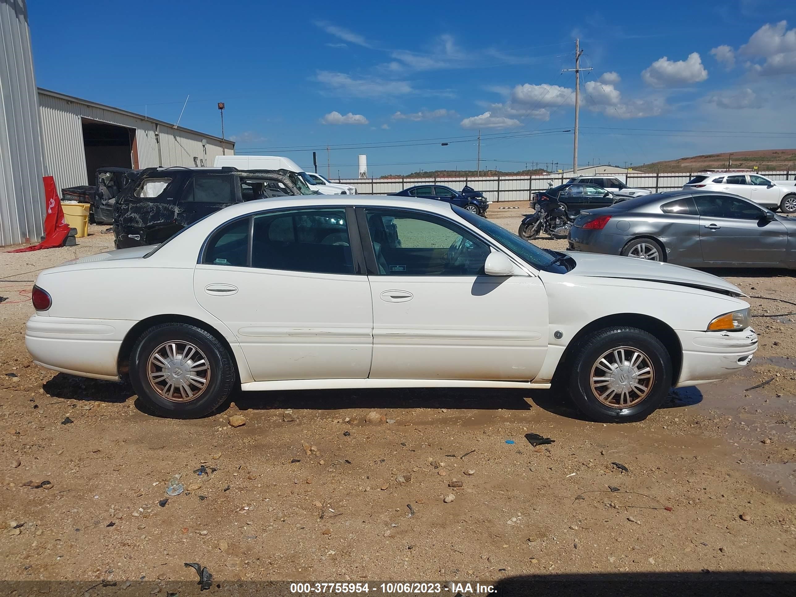 Photo 12 VIN: 1G4HP52K95U151313 - BUICK LESABRE 