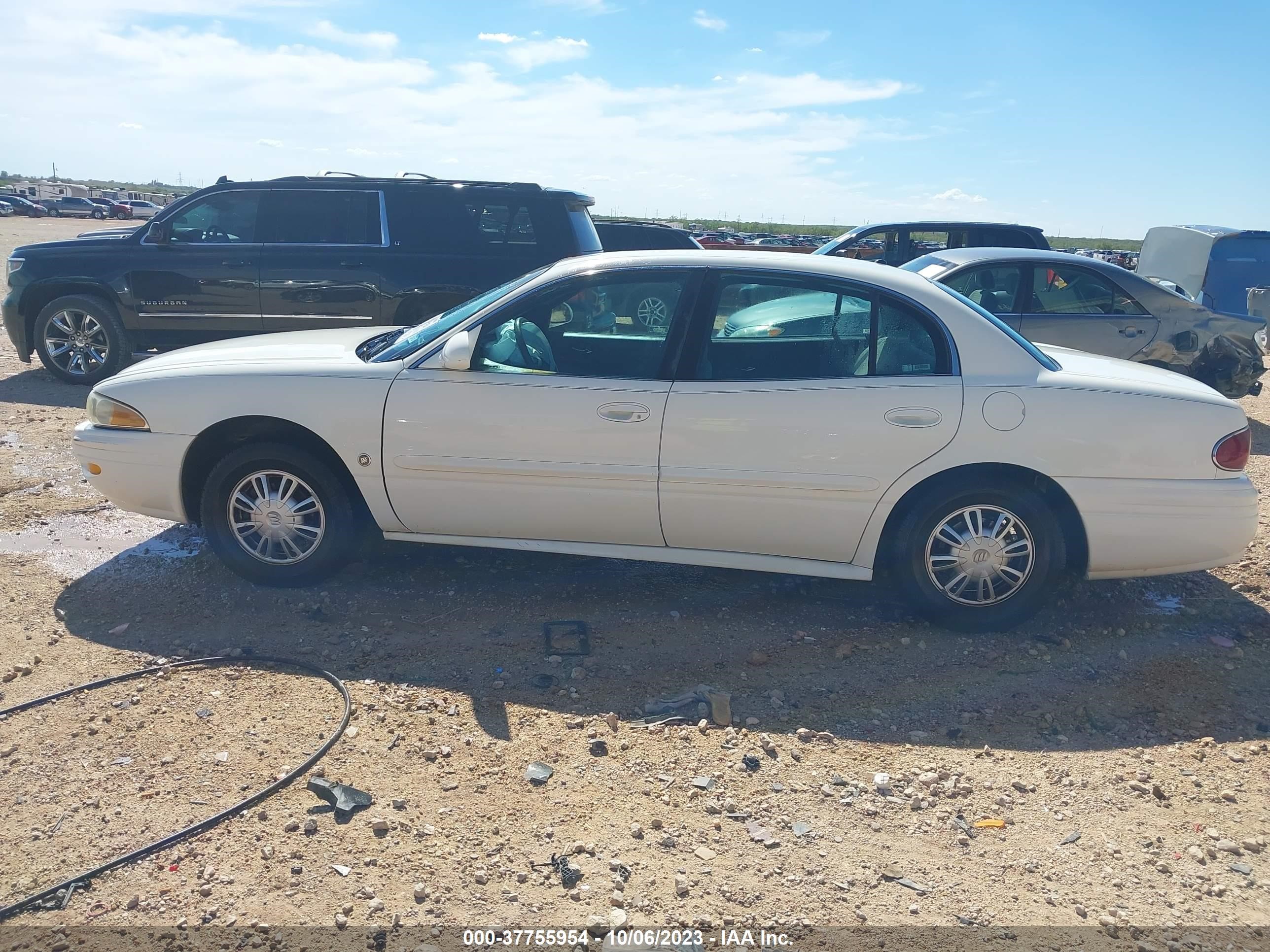 Photo 13 VIN: 1G4HP52K95U151313 - BUICK LESABRE 