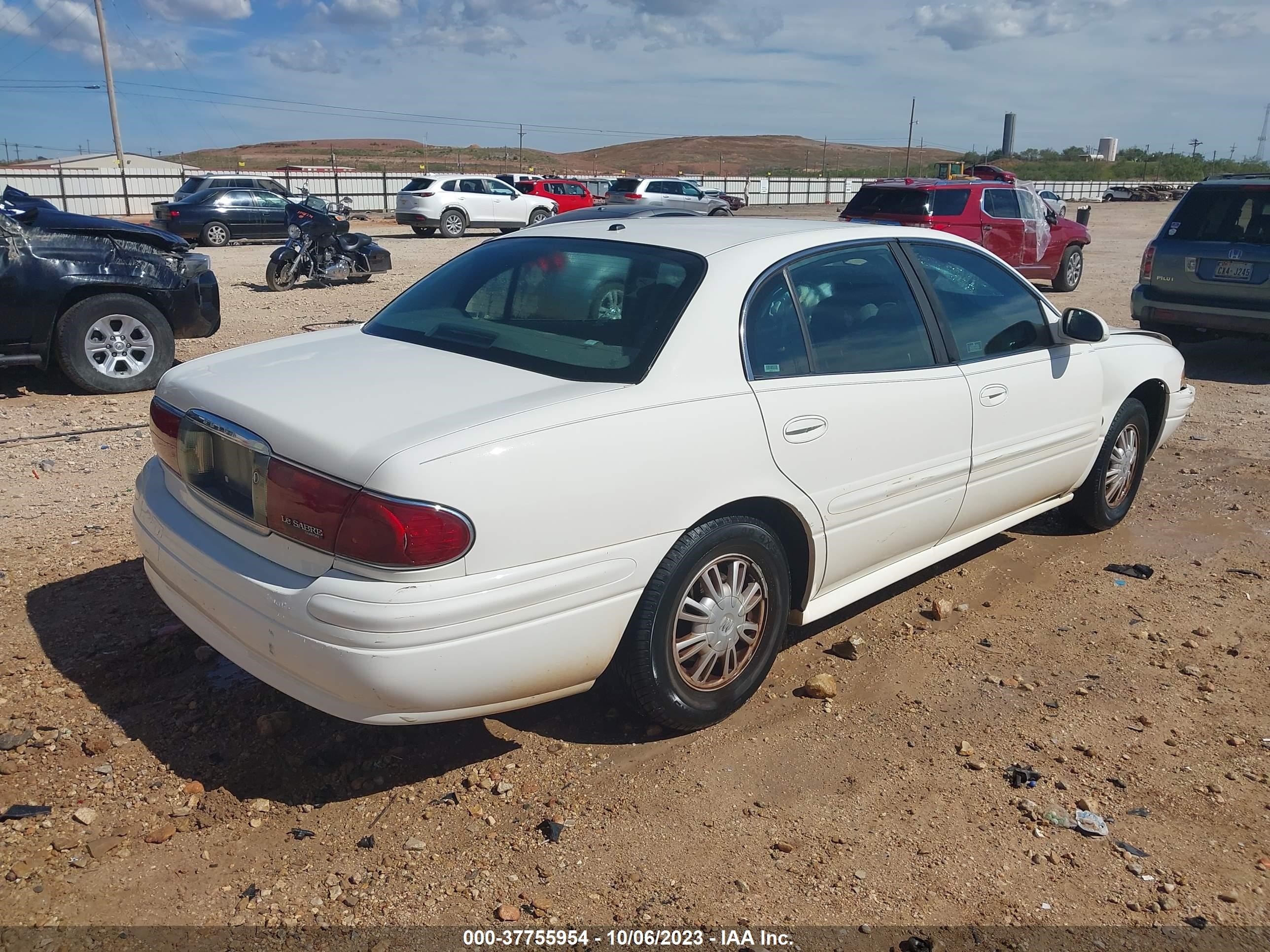 Photo 3 VIN: 1G4HP52K95U151313 - BUICK LESABRE 